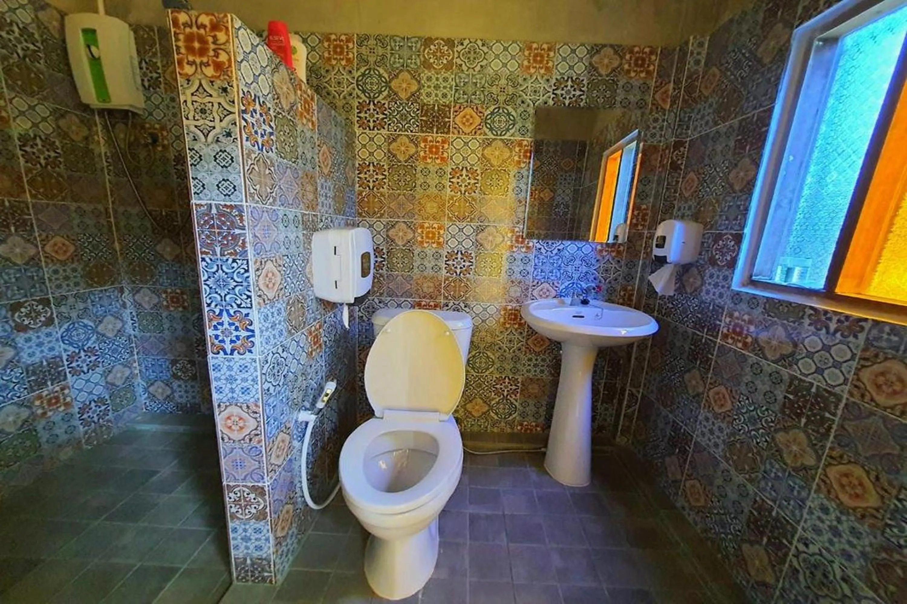 Toilet in Nokkamin Home Chiang Dao