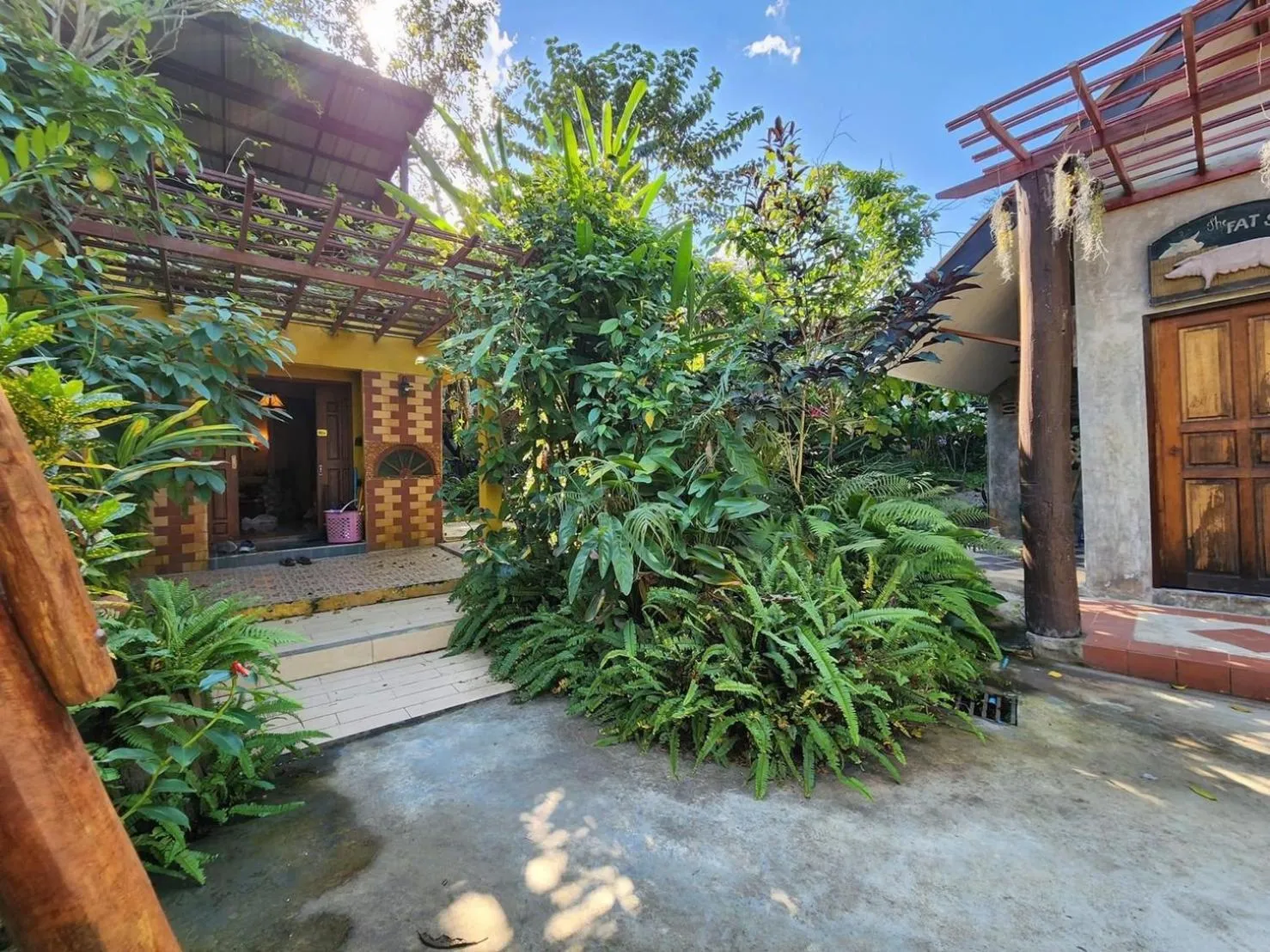 Property building in Nokkamin Home Chiang Dao