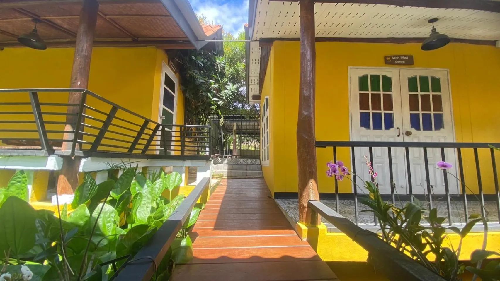 Property building in Nokkamin Home Chiang Dao