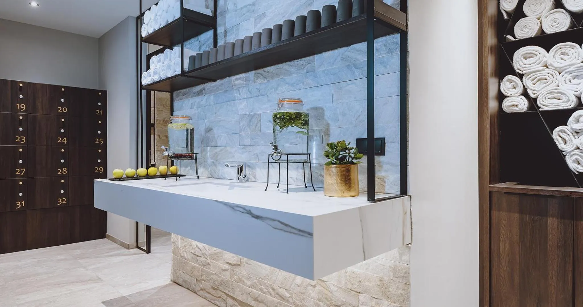 Spa and wellness centre/facilities in GLEMM by AvenidA Superior Hotel & Residences