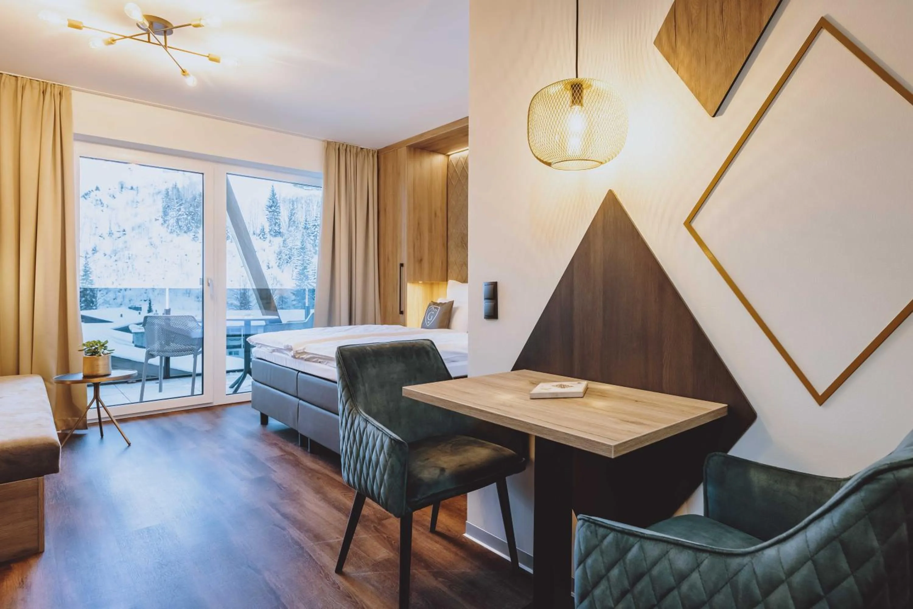 Photo of the whole room, Bed in GLEMM by AvenidA Superior Hotel & Residences