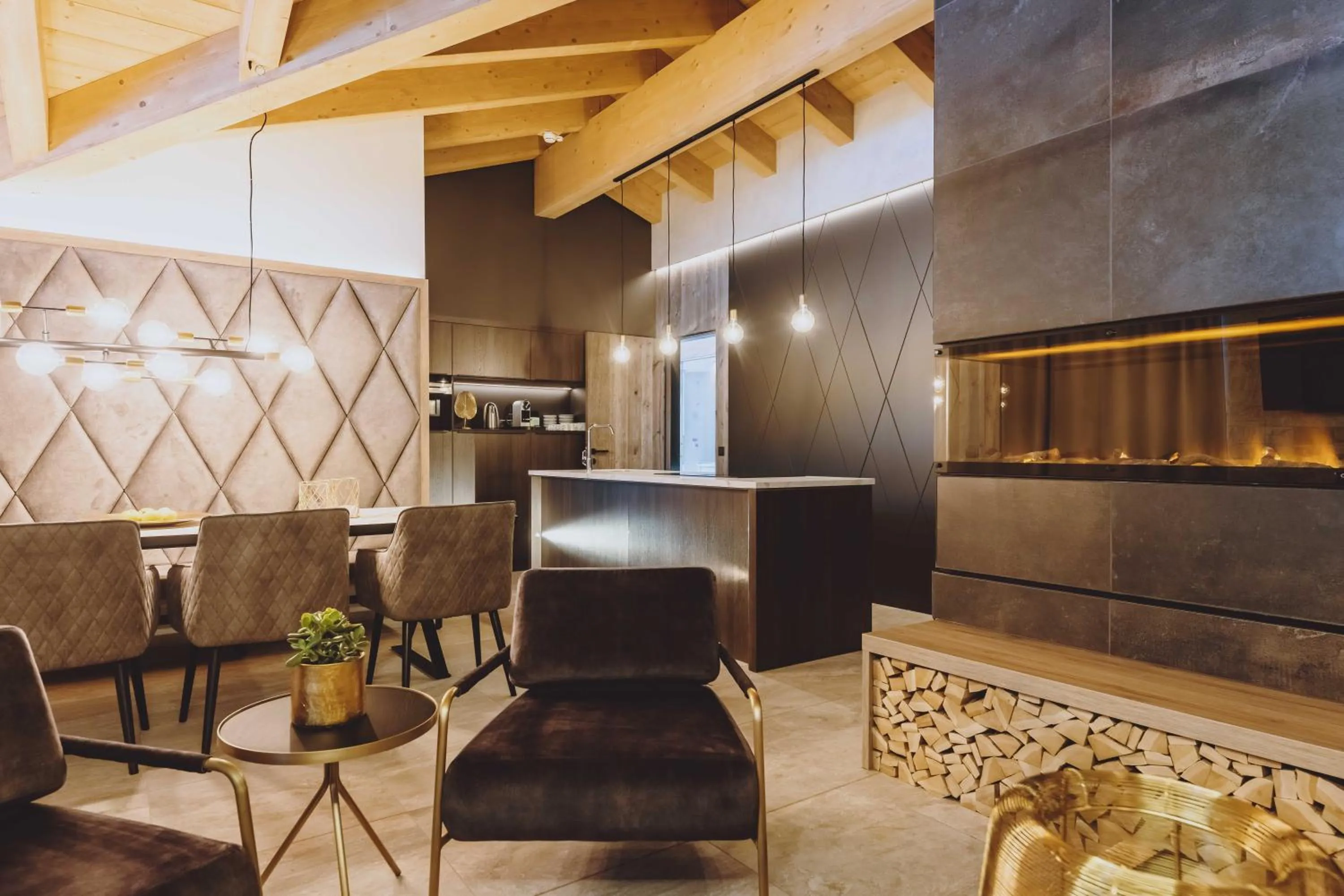 Living room in GLEMM by AvenidA Superior Hotel & Residences