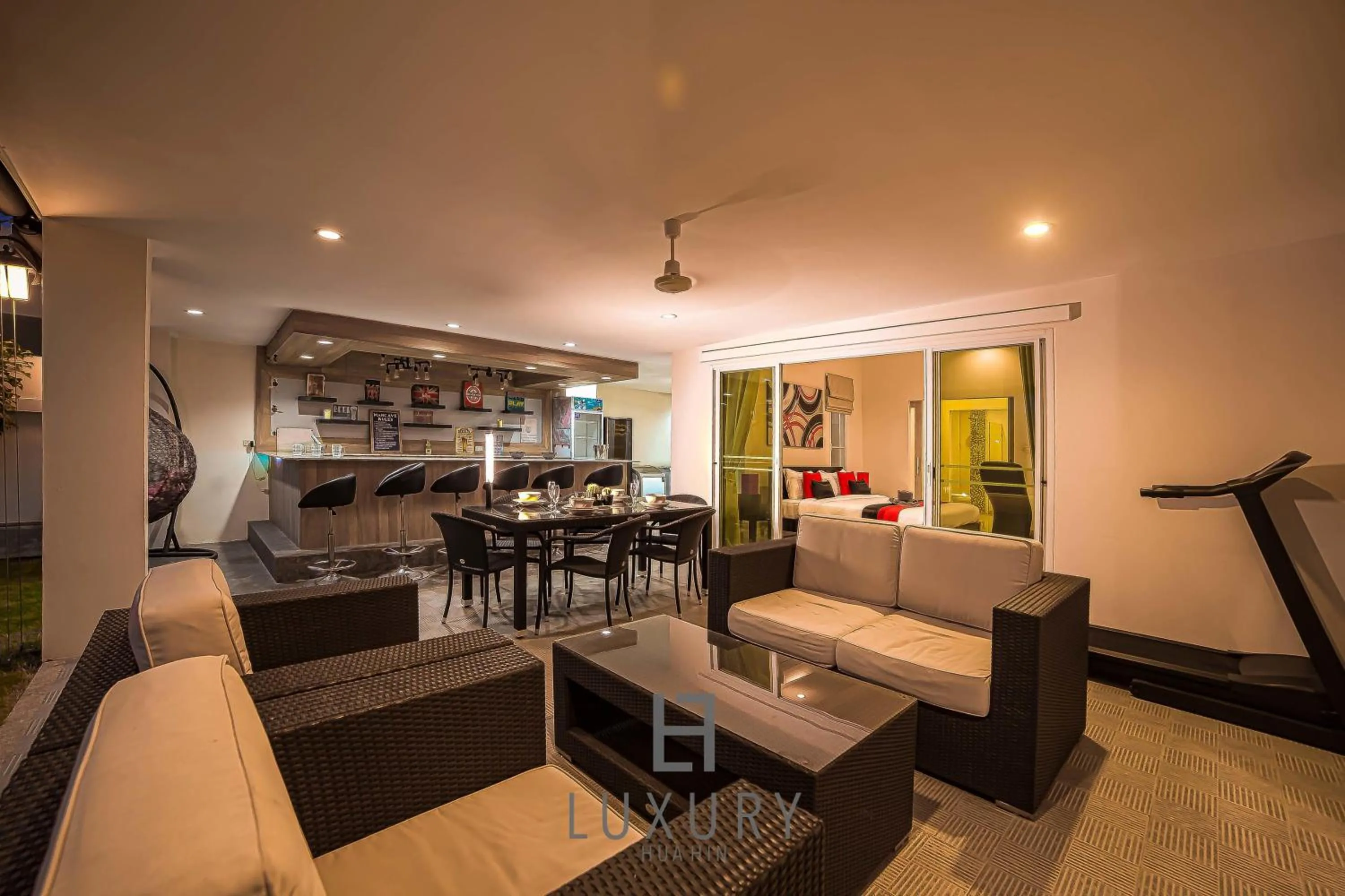 Cozy Modern 3 Bedroom Pool Villa L70