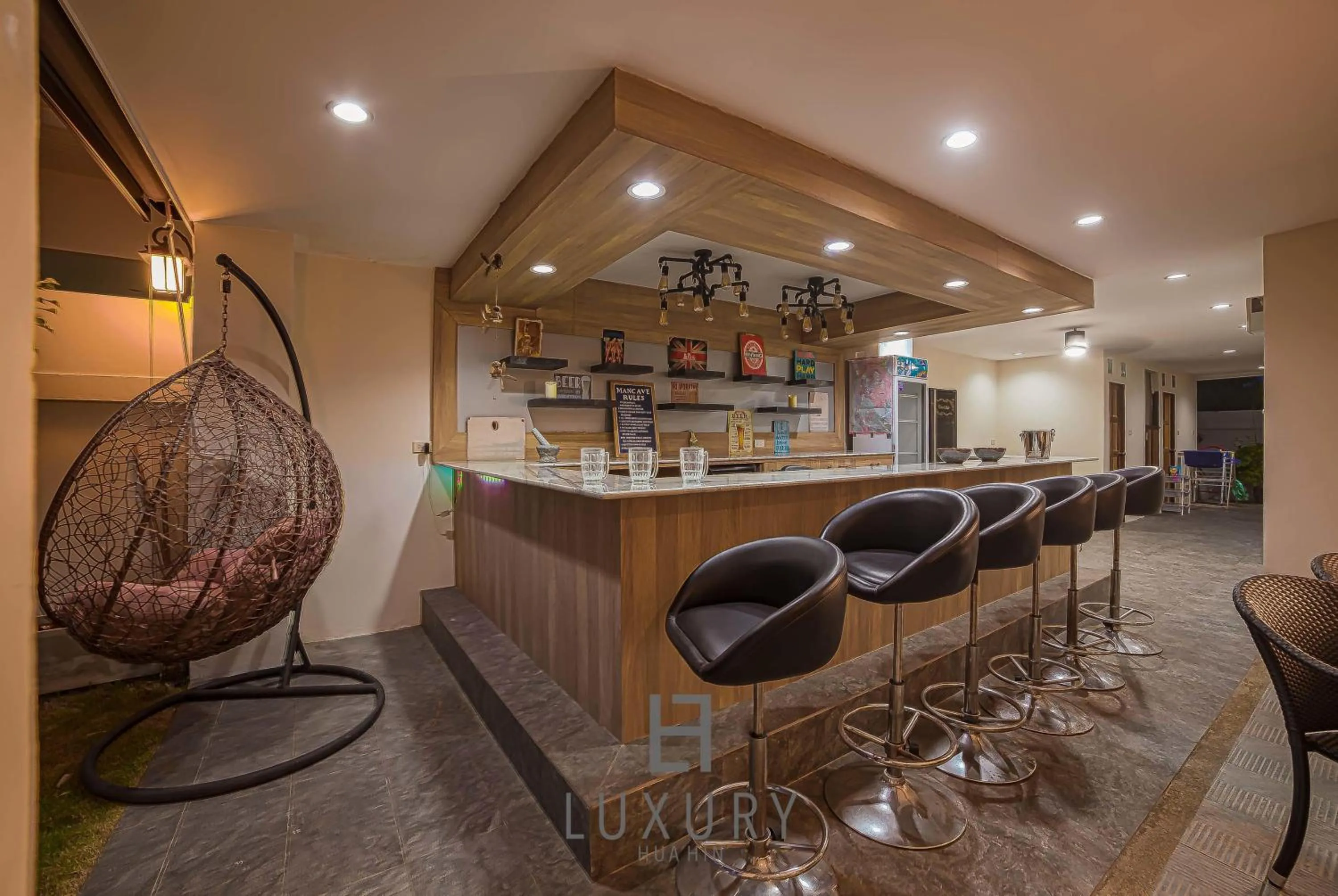 Cozy Modern 3 Bedroom Pool Villa L70