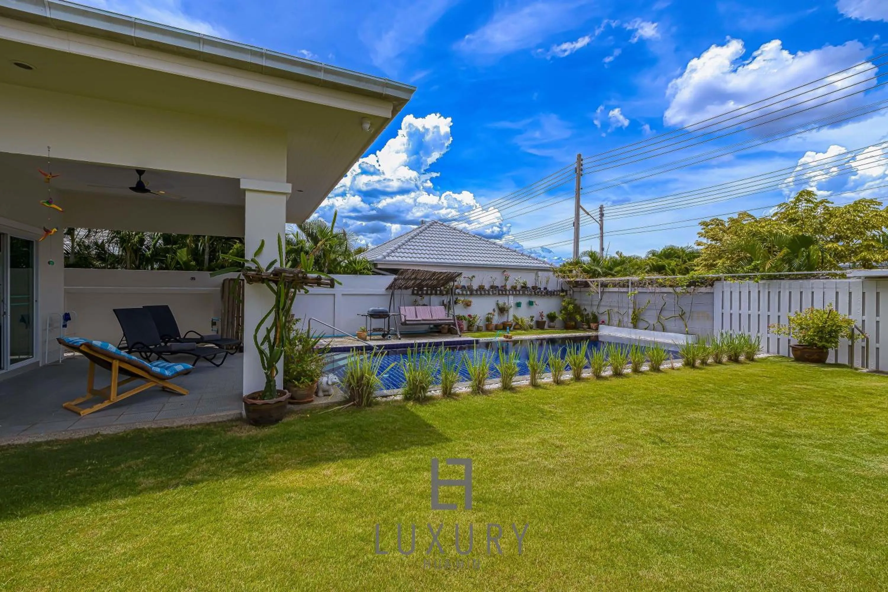 Cozy Modern 3 Bedroom Pool Villa L70