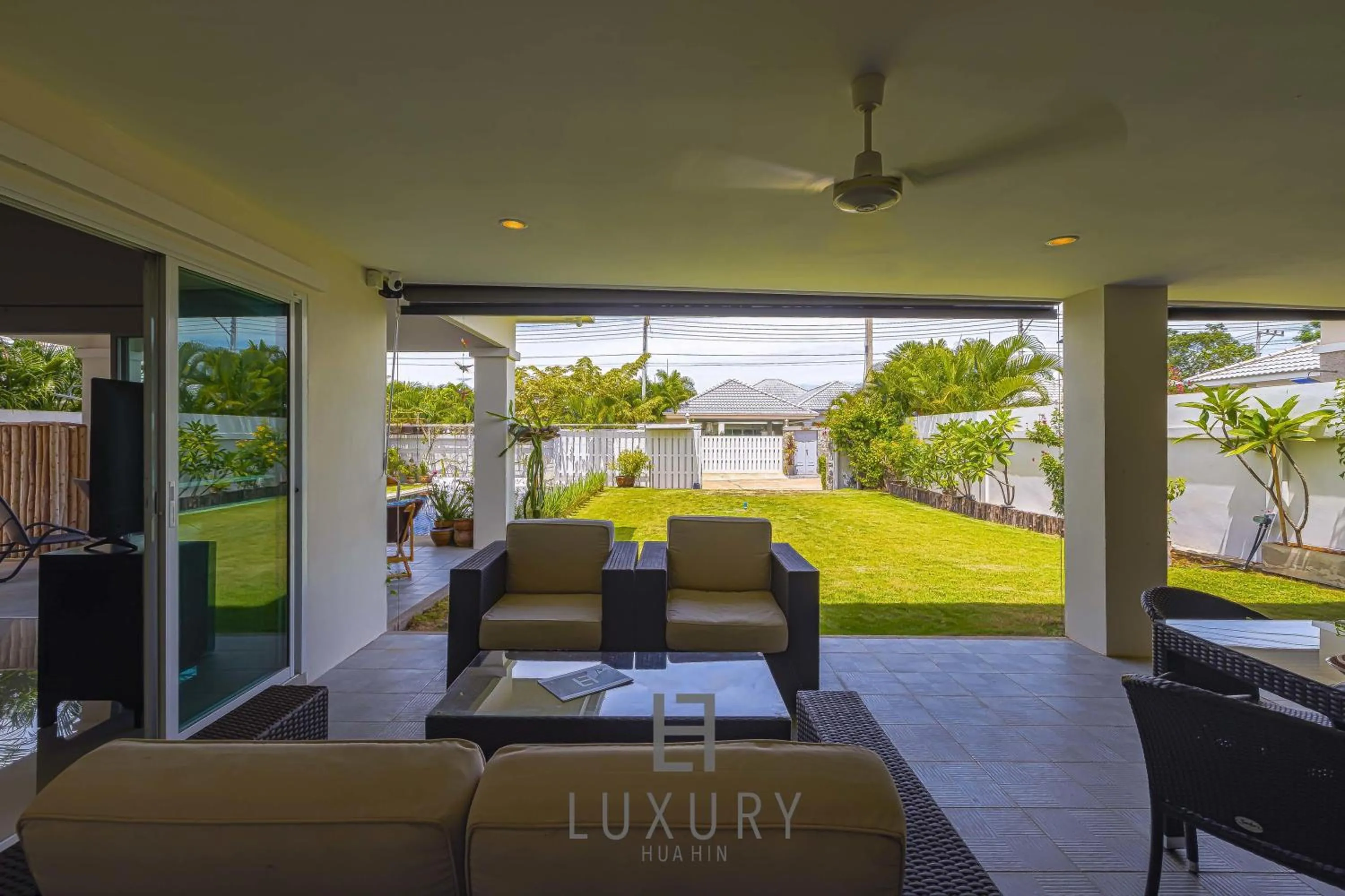 Cozy Modern 3 Bedroom Pool Villa L70