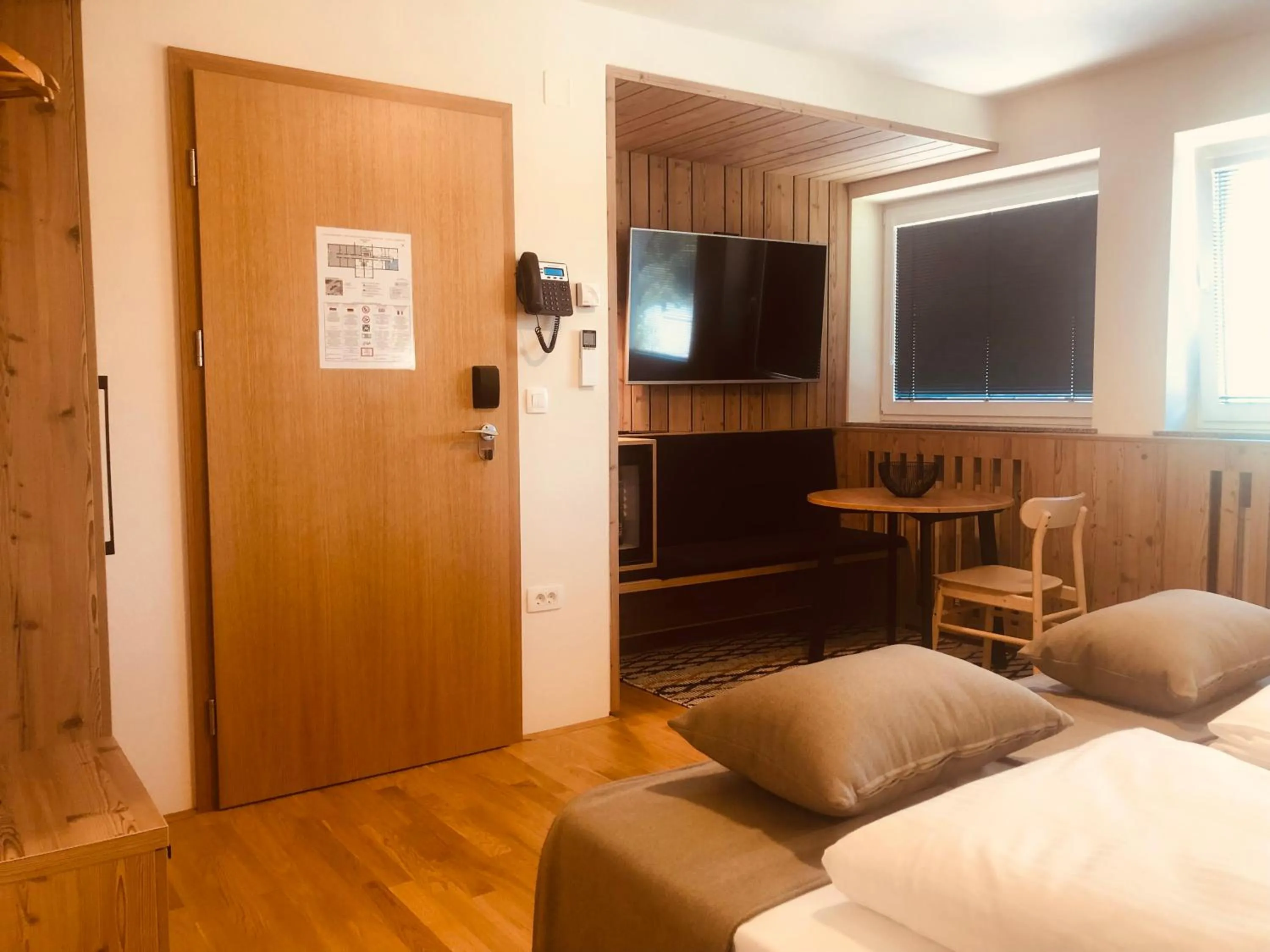 Bed in Na Vasi restavracija in prenočišča