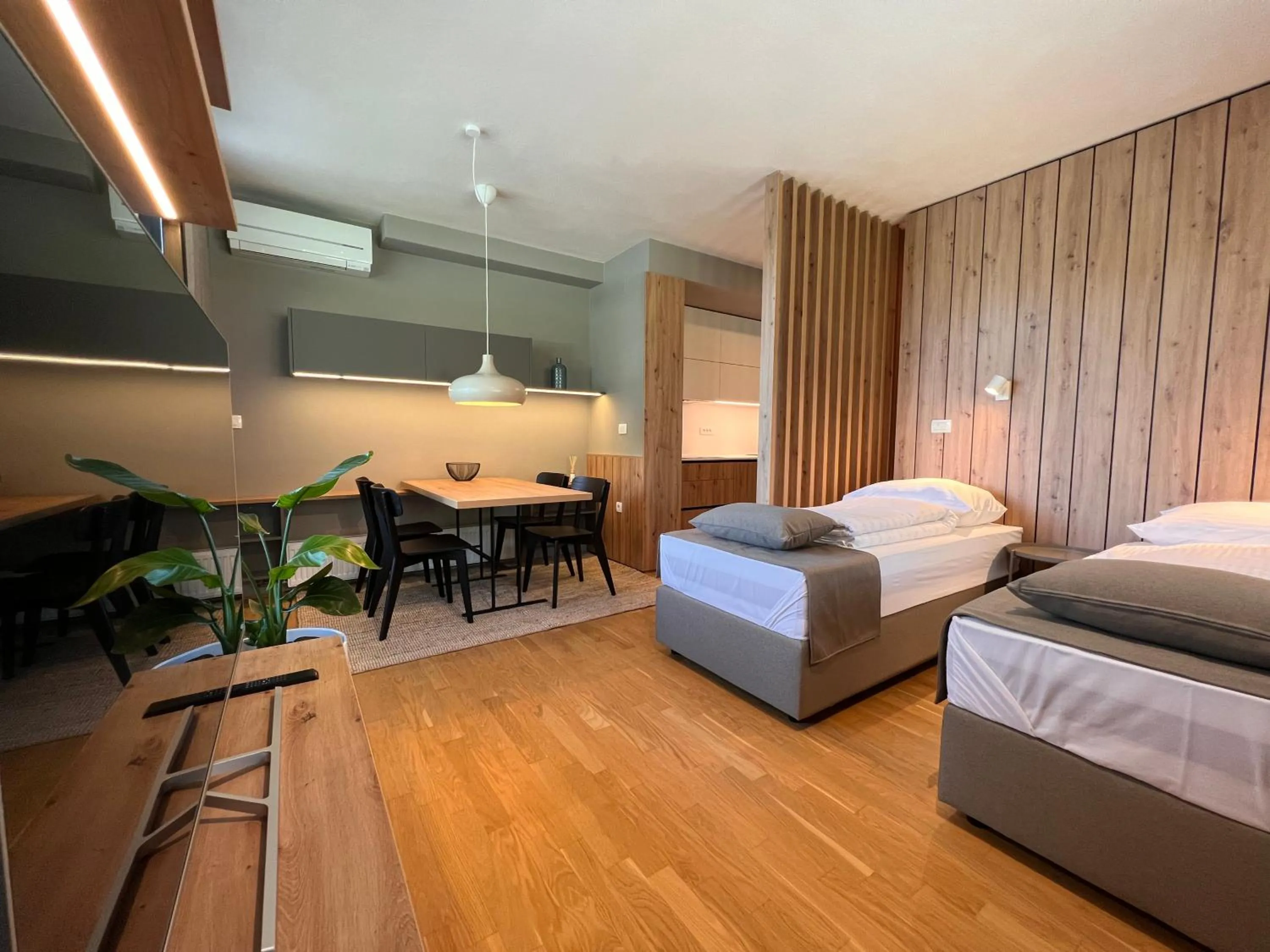 Bed in Na Vasi restavracija in prenočišča