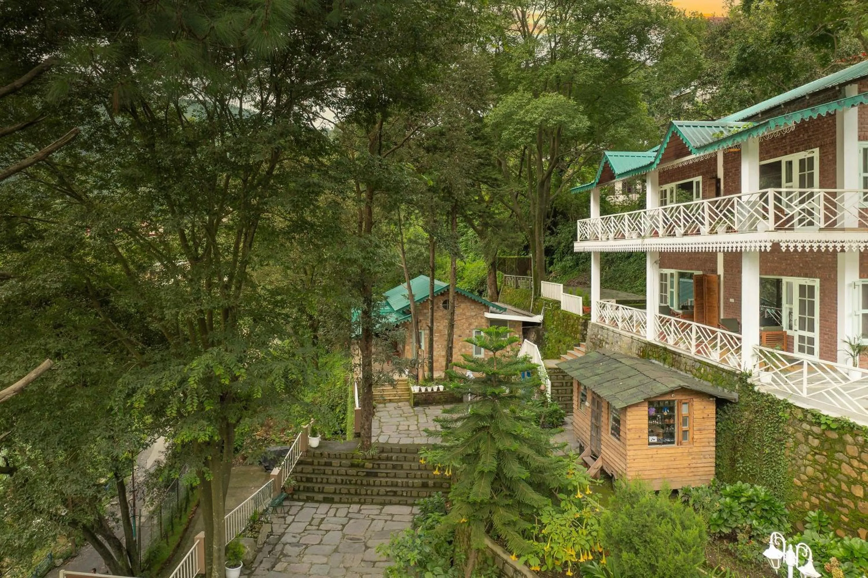 Property building in Echor Malusara Lakeview Retreat Bhimtal