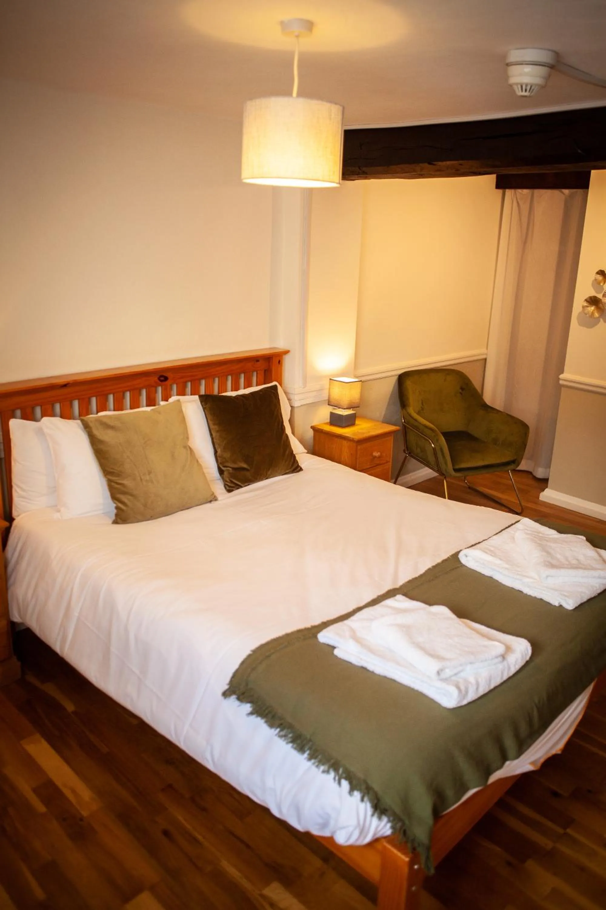 Bedroom in The Chagford Inn