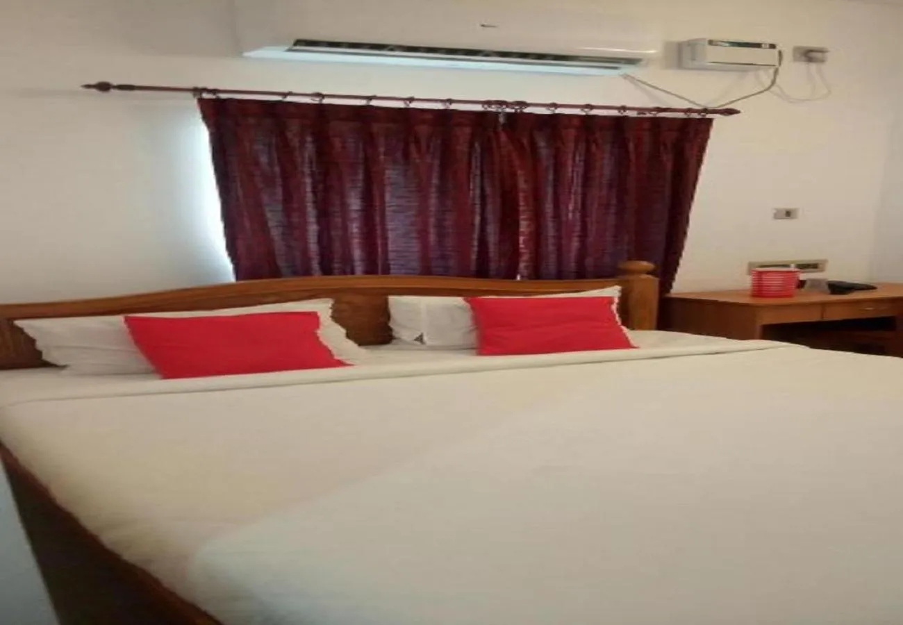 Bed in Haleemas Residency