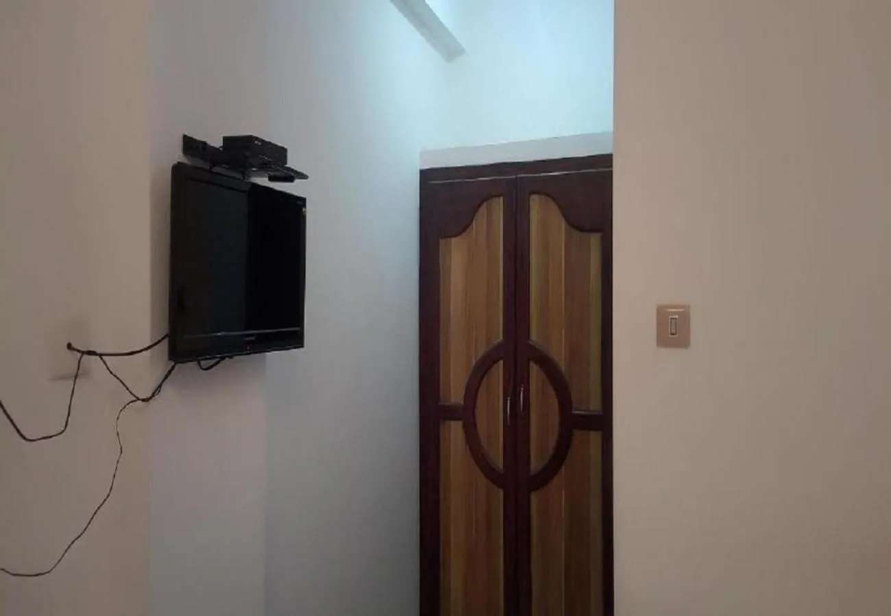 Bedroom in Haleemas Residency