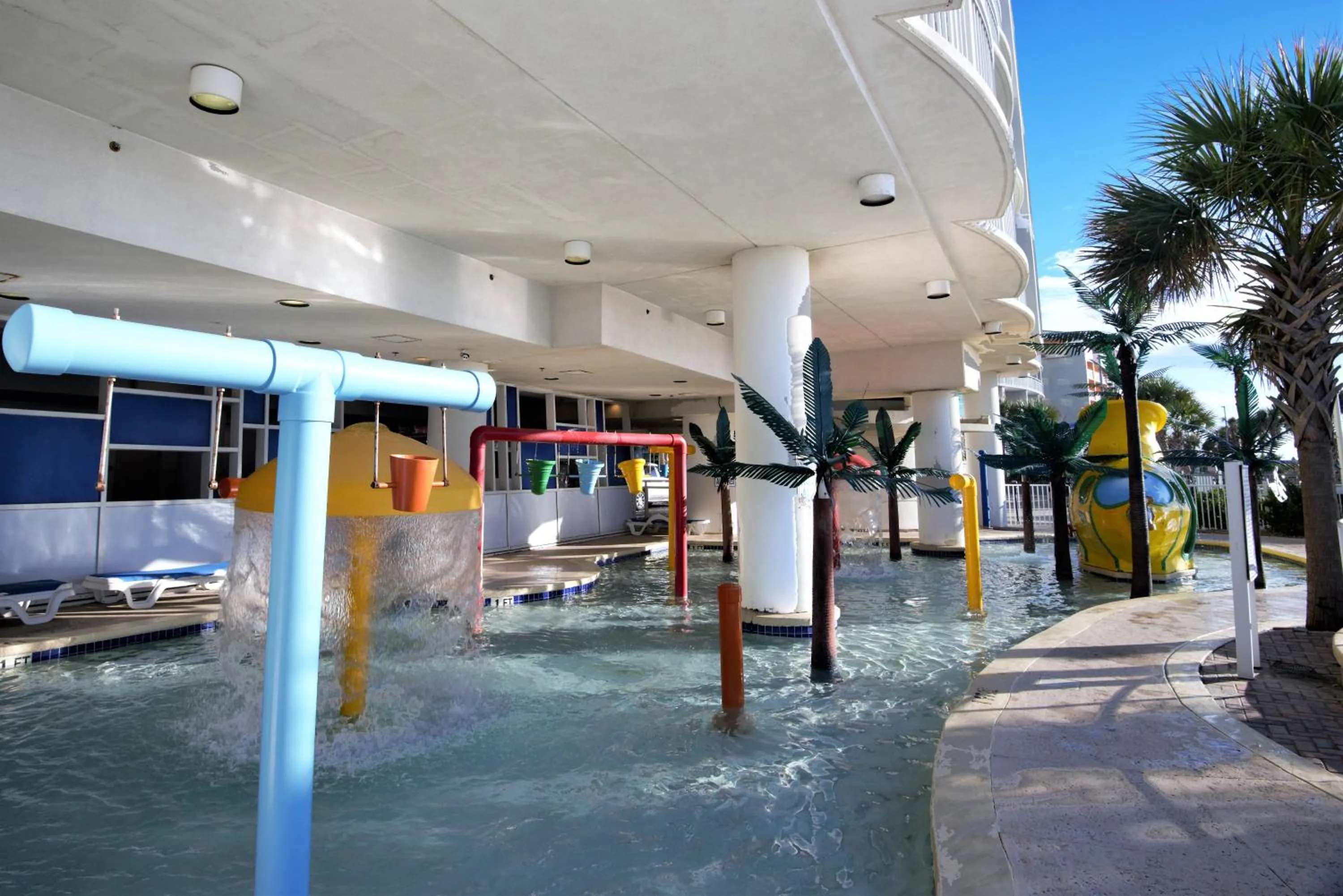 Deluxe Ocean Front Two-Bedroom Condo in Sandy Beach Resort