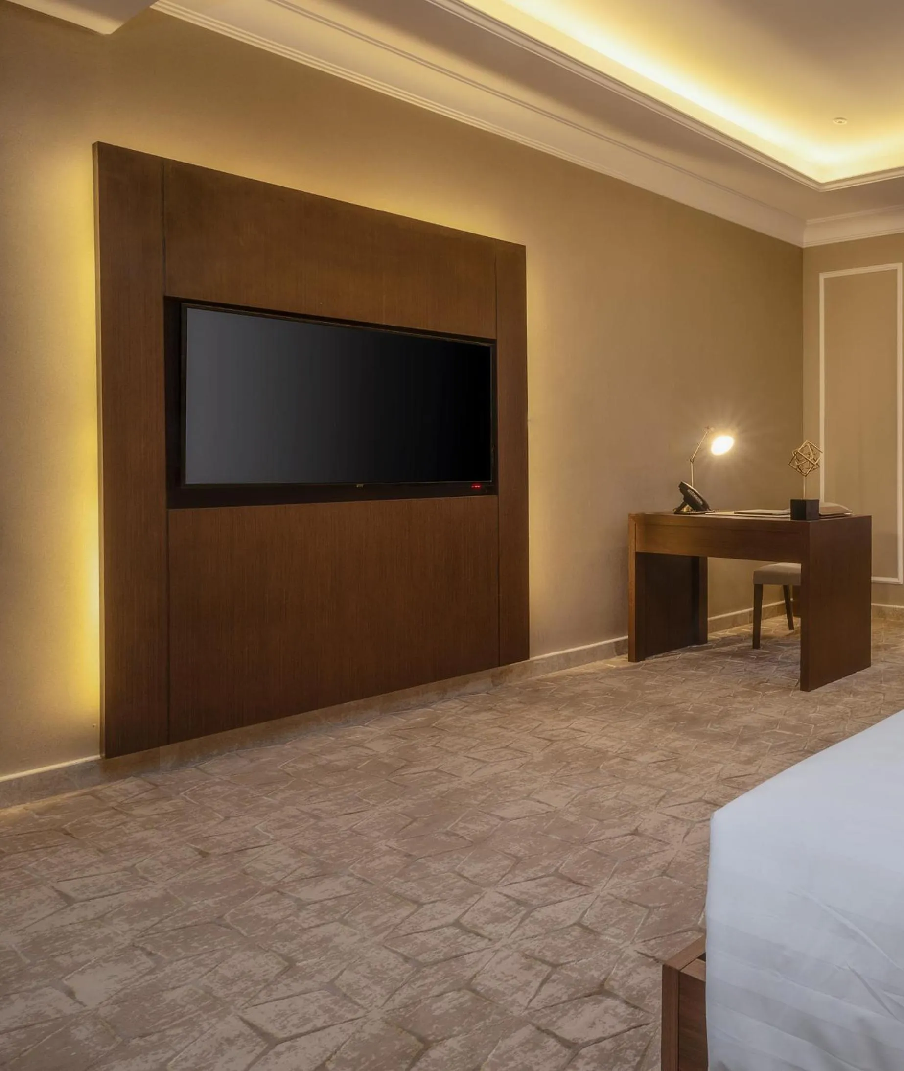 Bed in فندق سكناي رويال - Suknai Royal Hotel