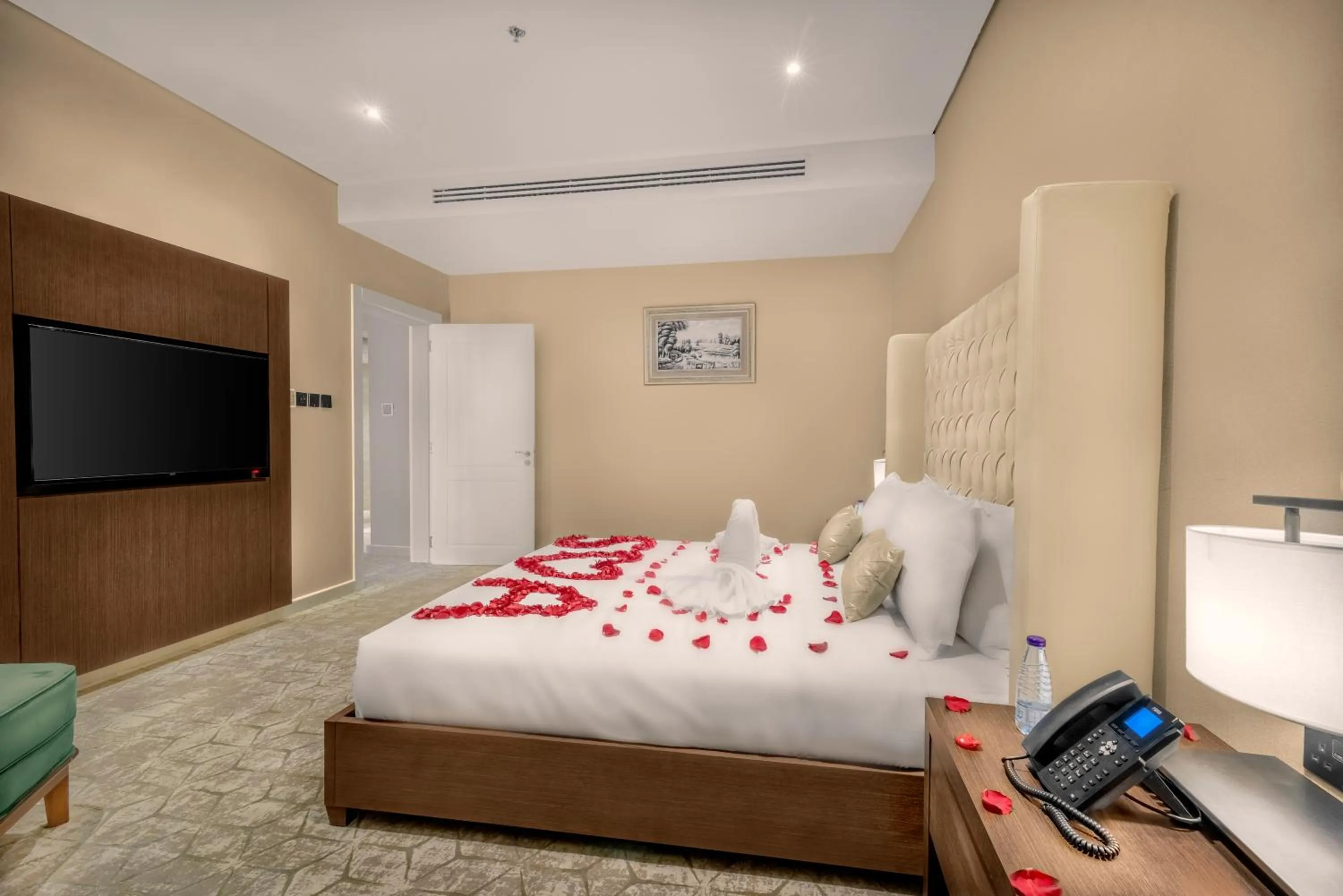 Bed in فندق سكناي رويال - Suknai Royal Hotel