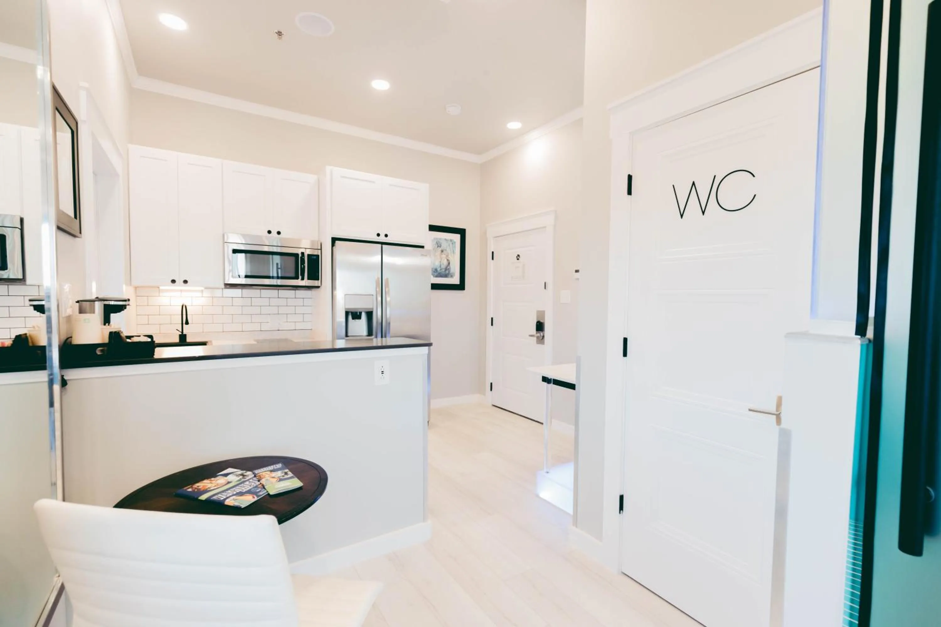 River Sirens Hotel-Contactless Check in Hotel