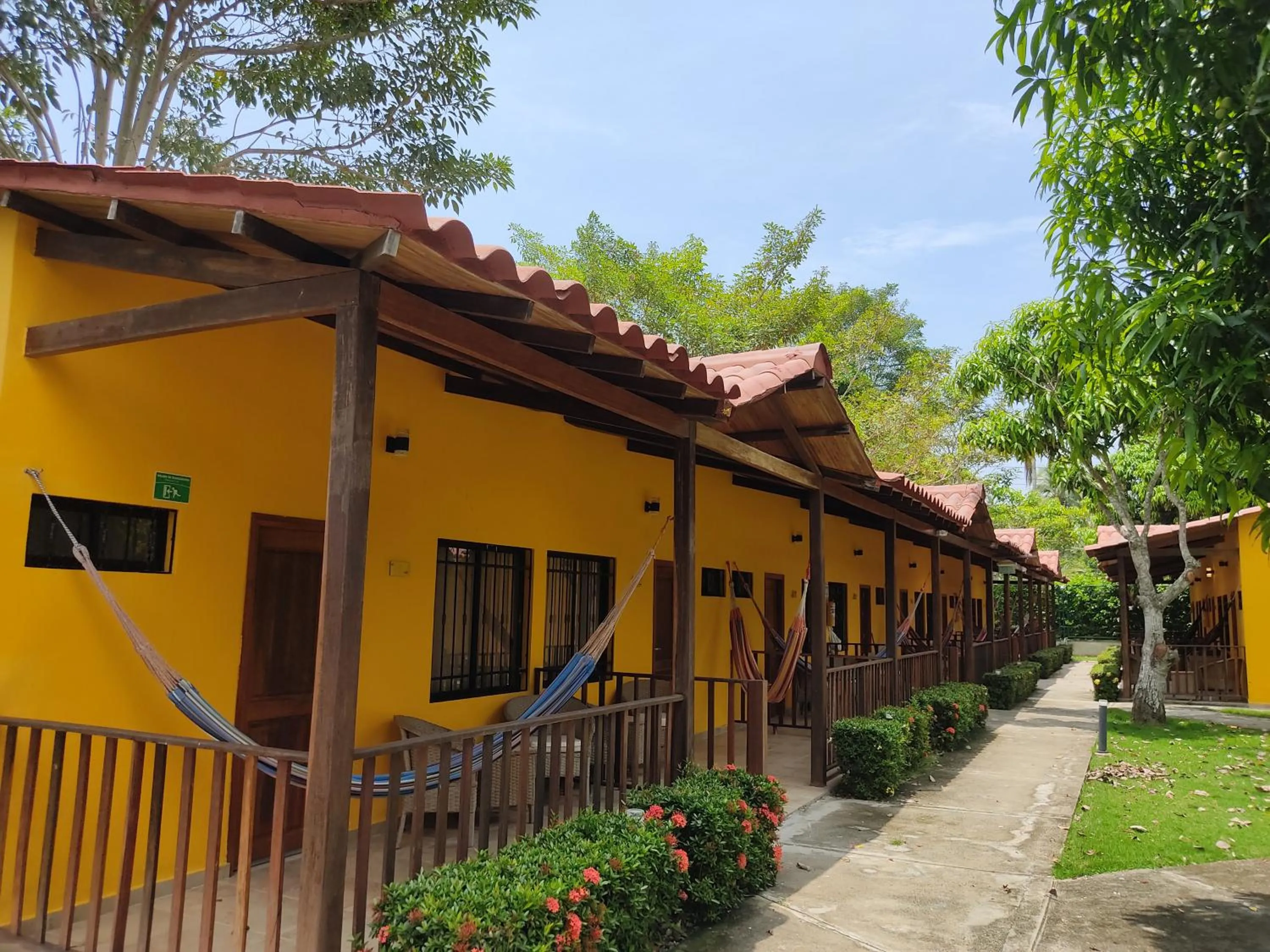 Day in Senderos del Mar - Tayrona