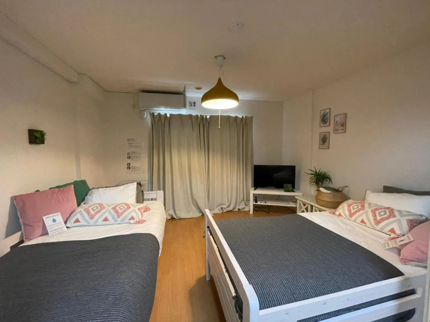 Bed in Hotel Flourish 67