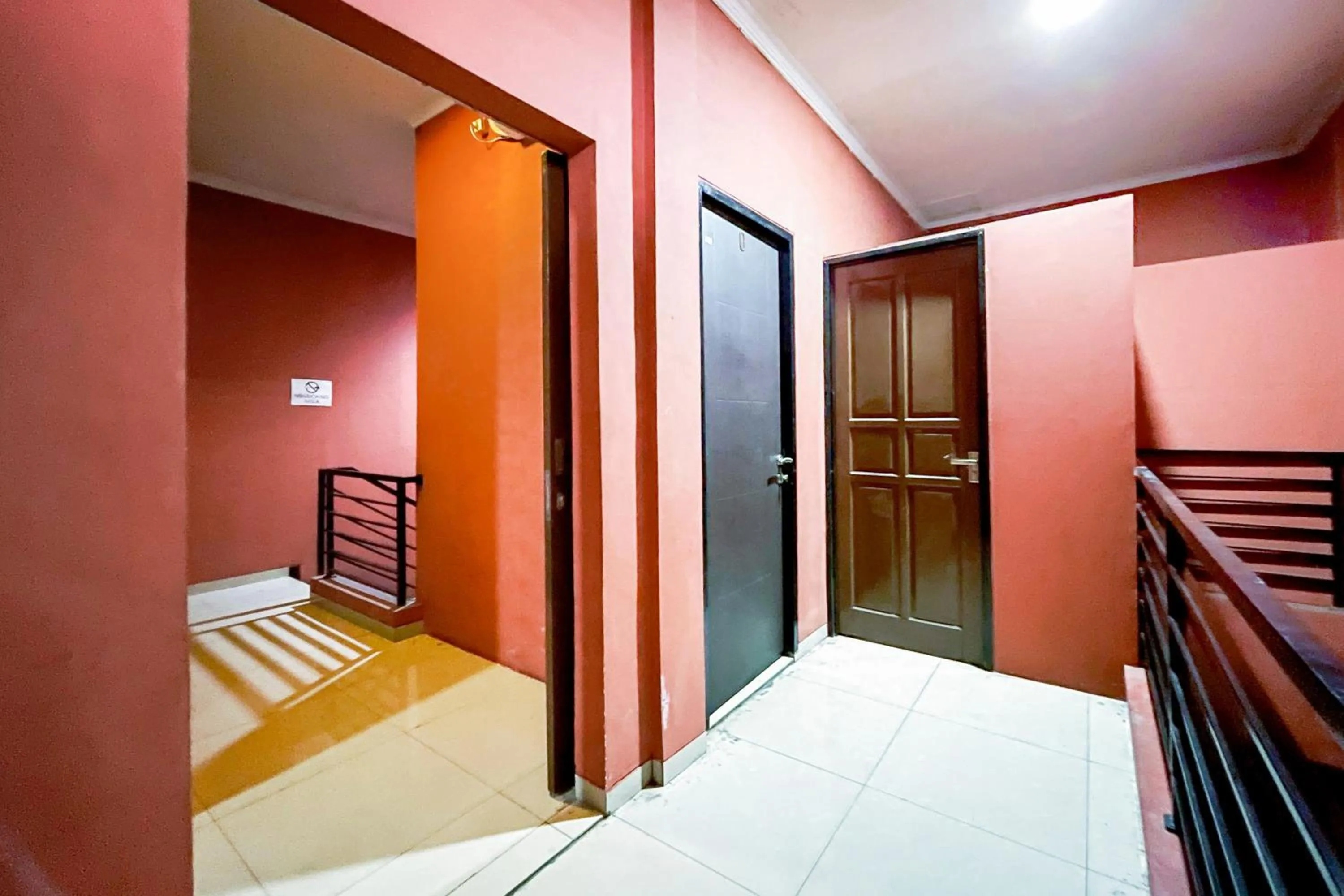 Property building in Citara Jaya Guesthouse Mitra RedDoorz