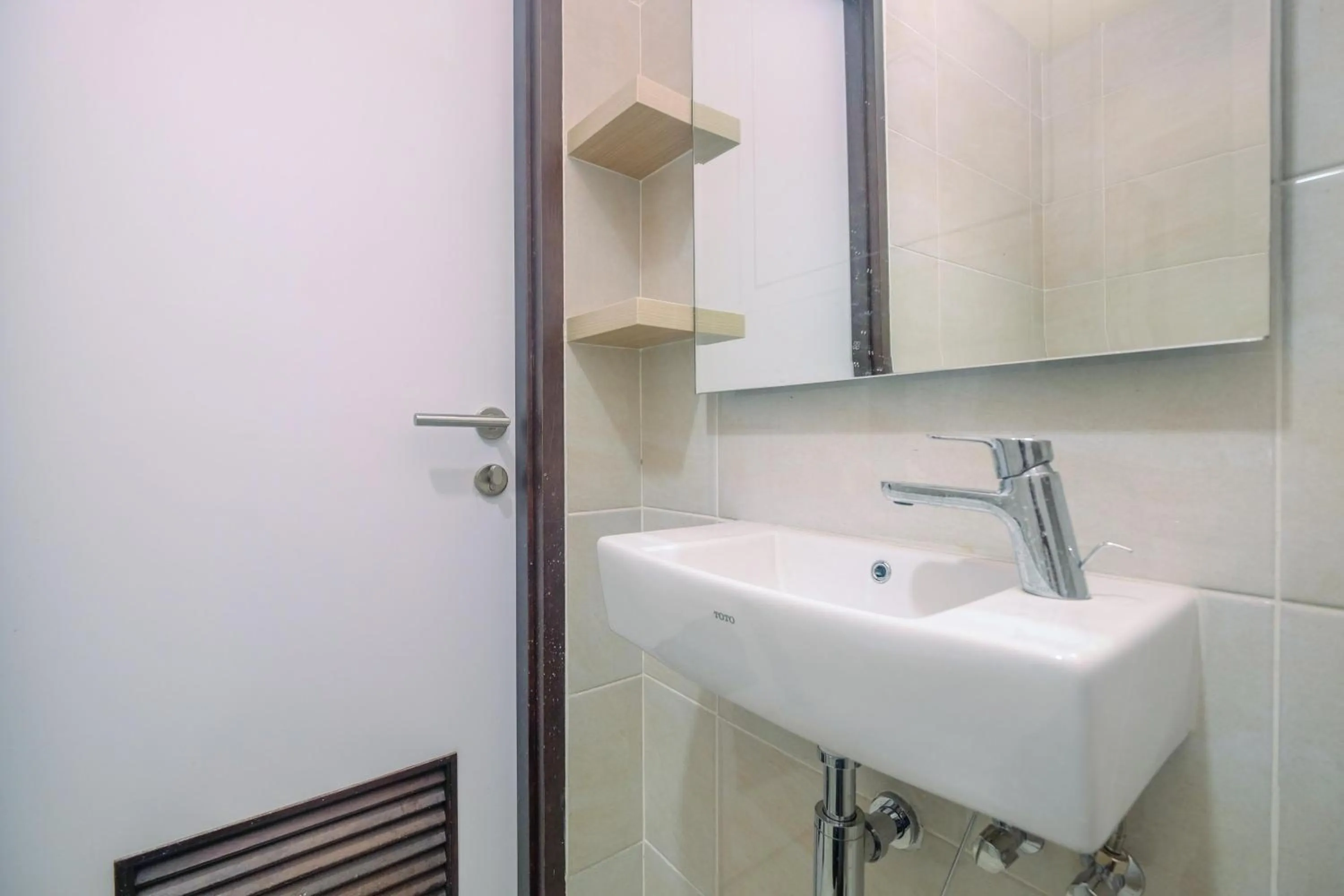 New Furnished with Cozy Stay @ Studio Mustika Golf Residence Apartment By Travelio