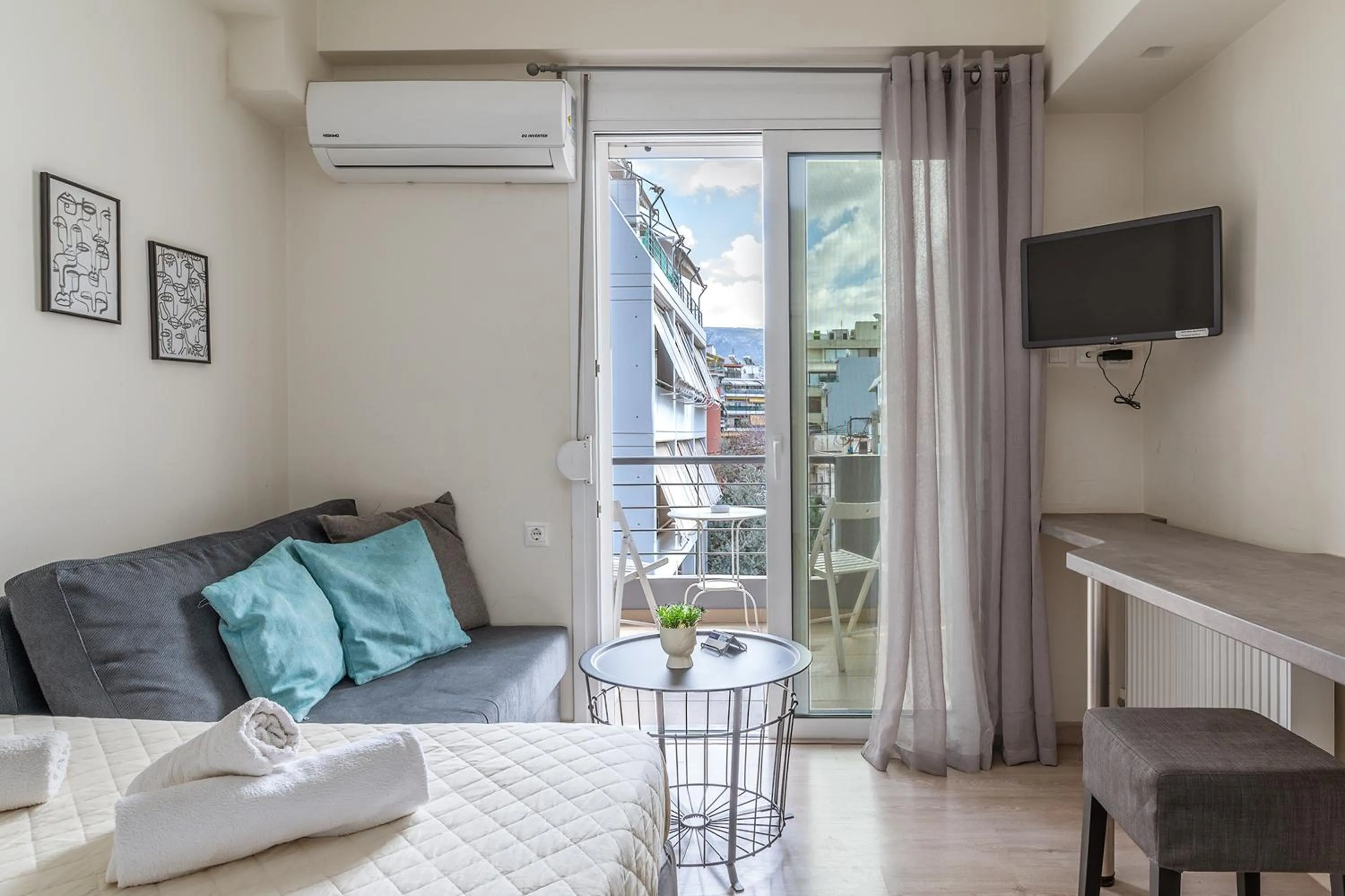 Living room in Elvita Apartments 3