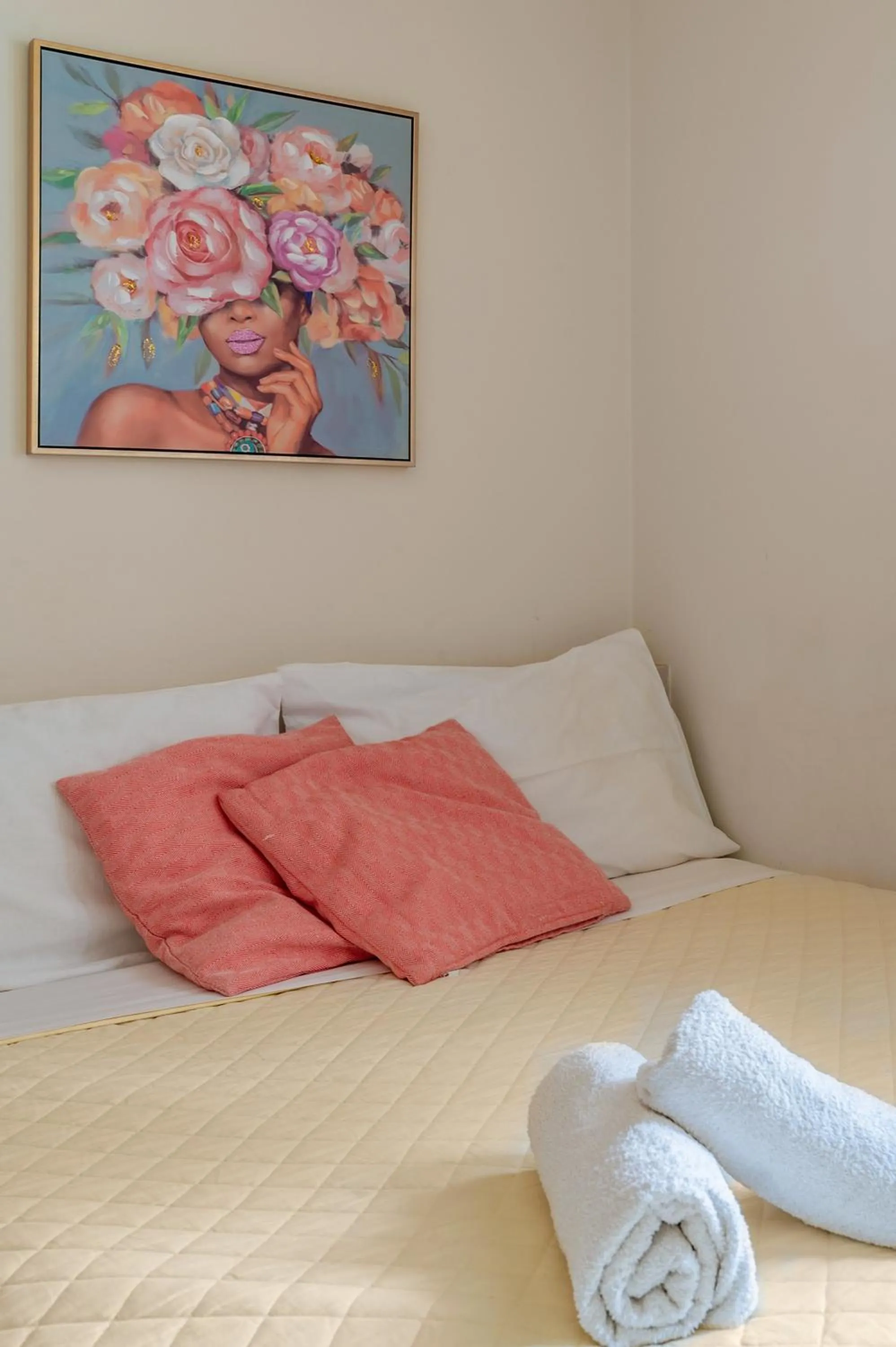 Bed in Elvita Apartments 3