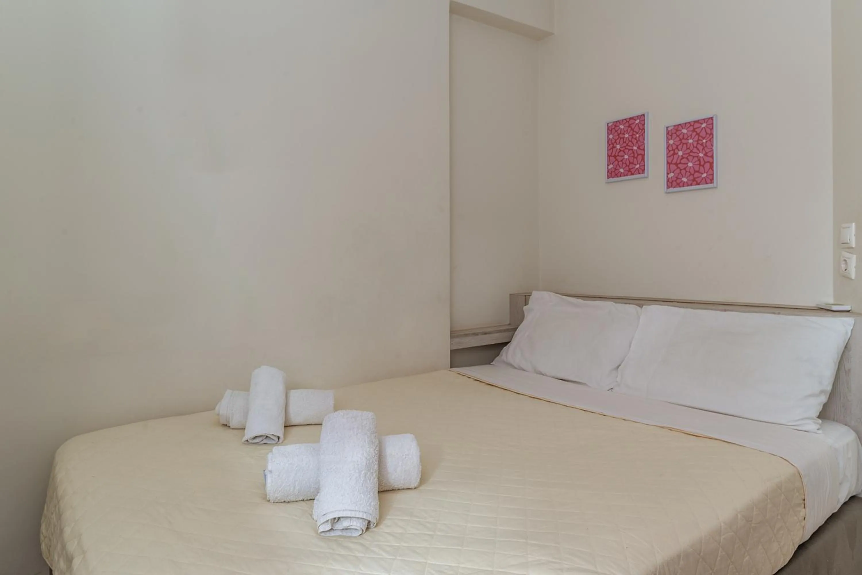Bed in Elvita Apartments 3