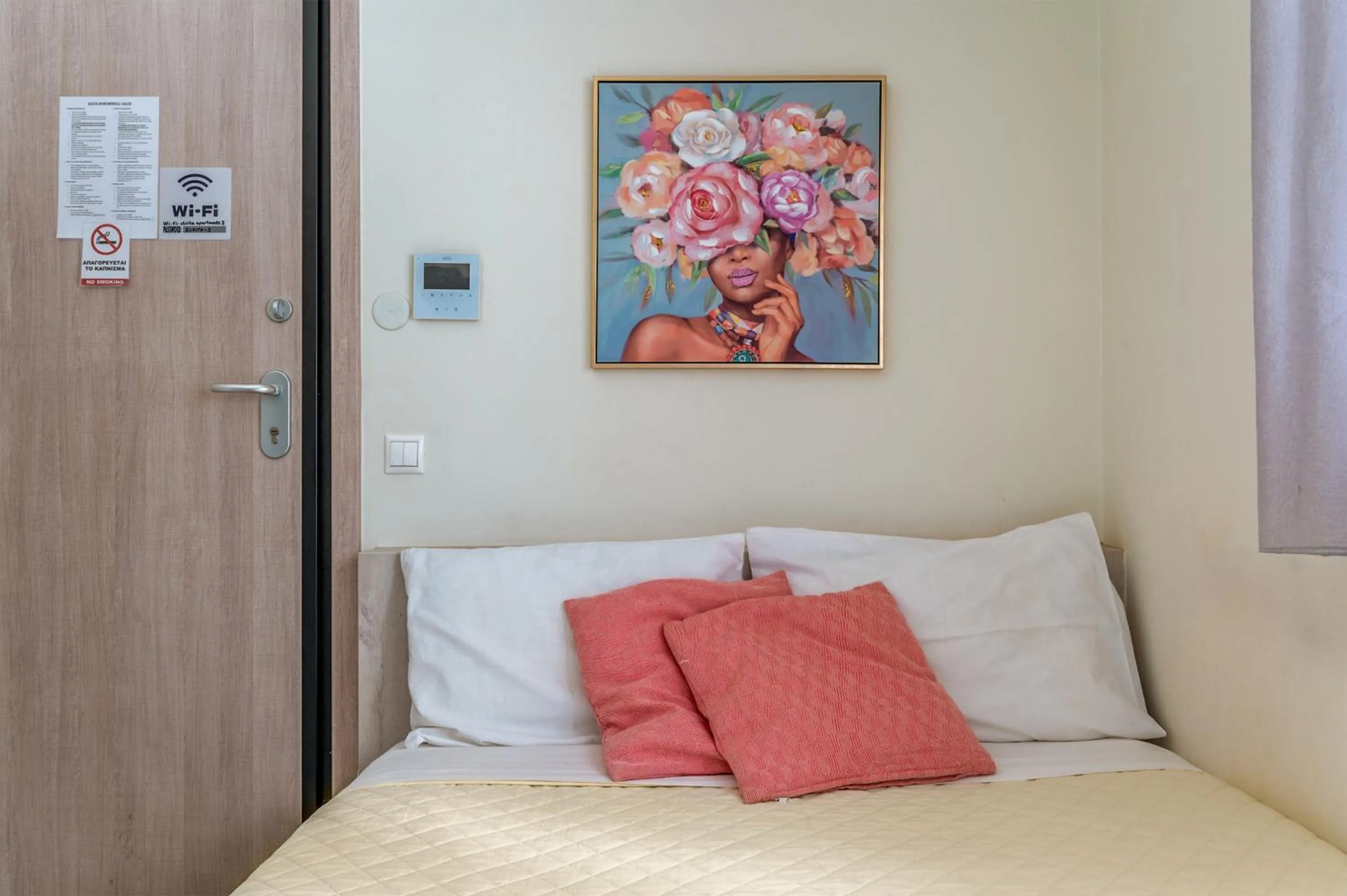 Bed in Elvita Apartments 3