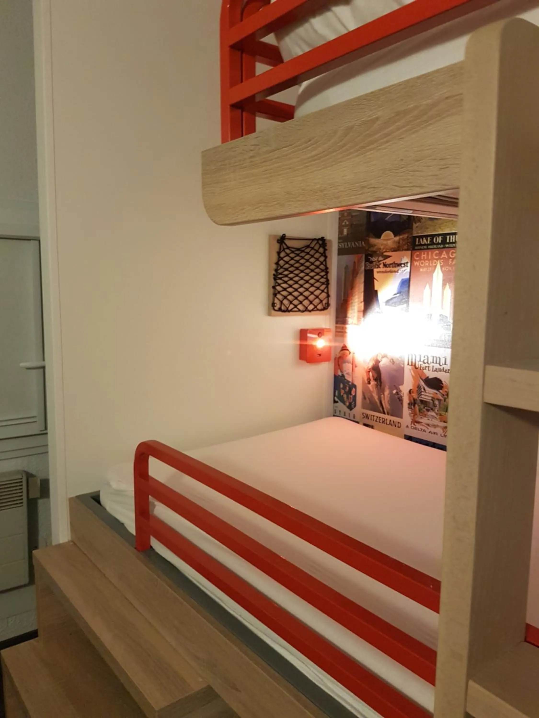 bunk bed, Bed in hotelF1 Lyon Saint Priest