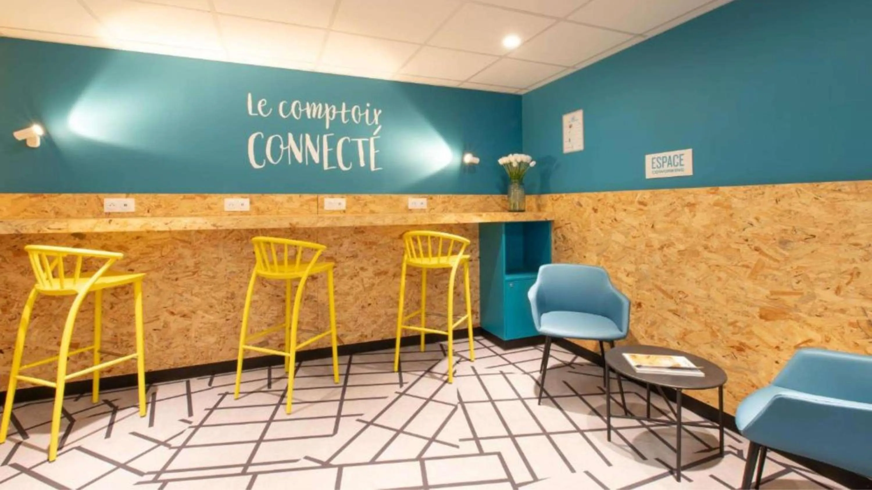 Lobby or reception in Kyriad Direct Dijon Sud - Chenove