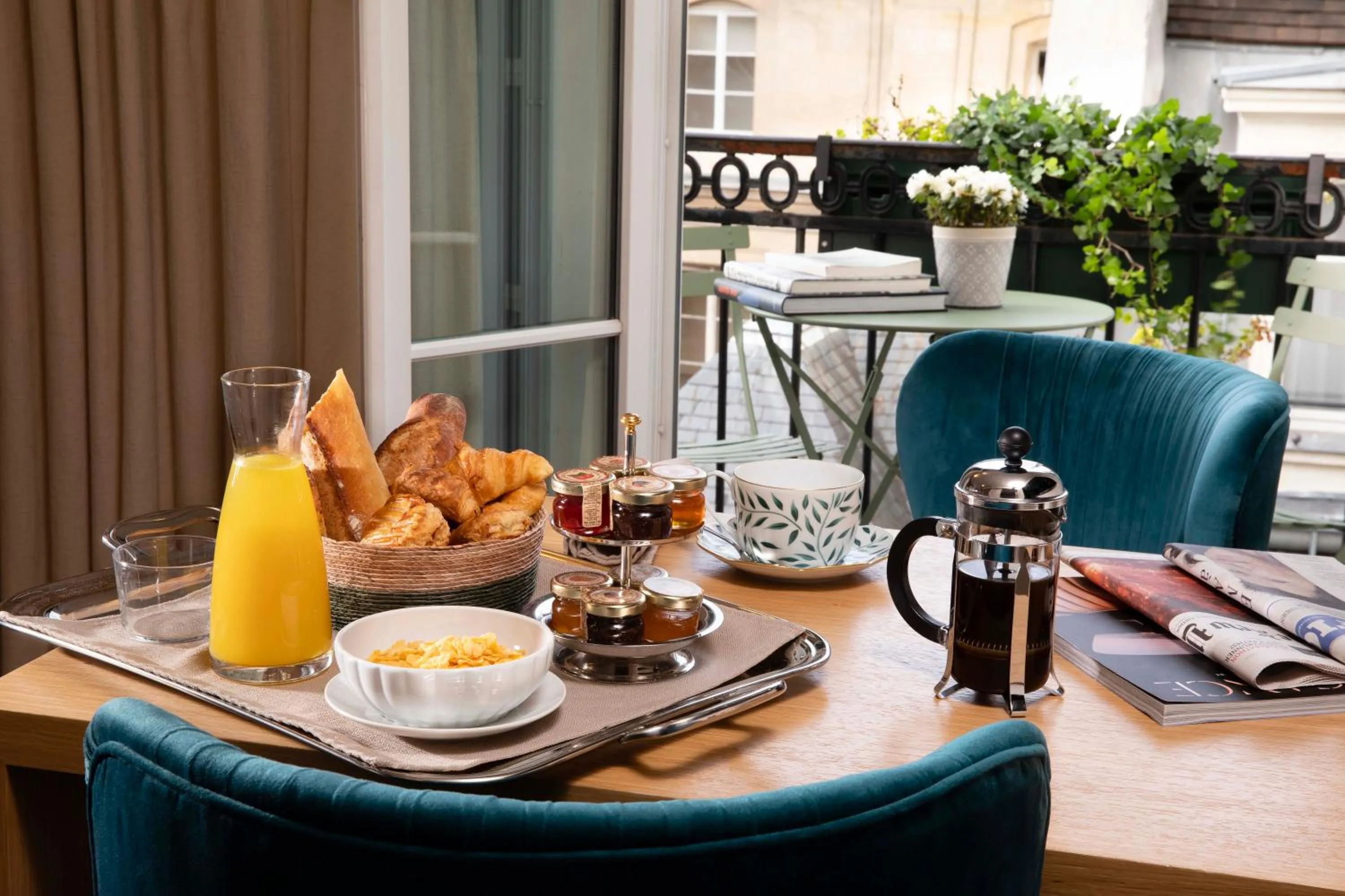 Living room in Hotel Pas De Calais