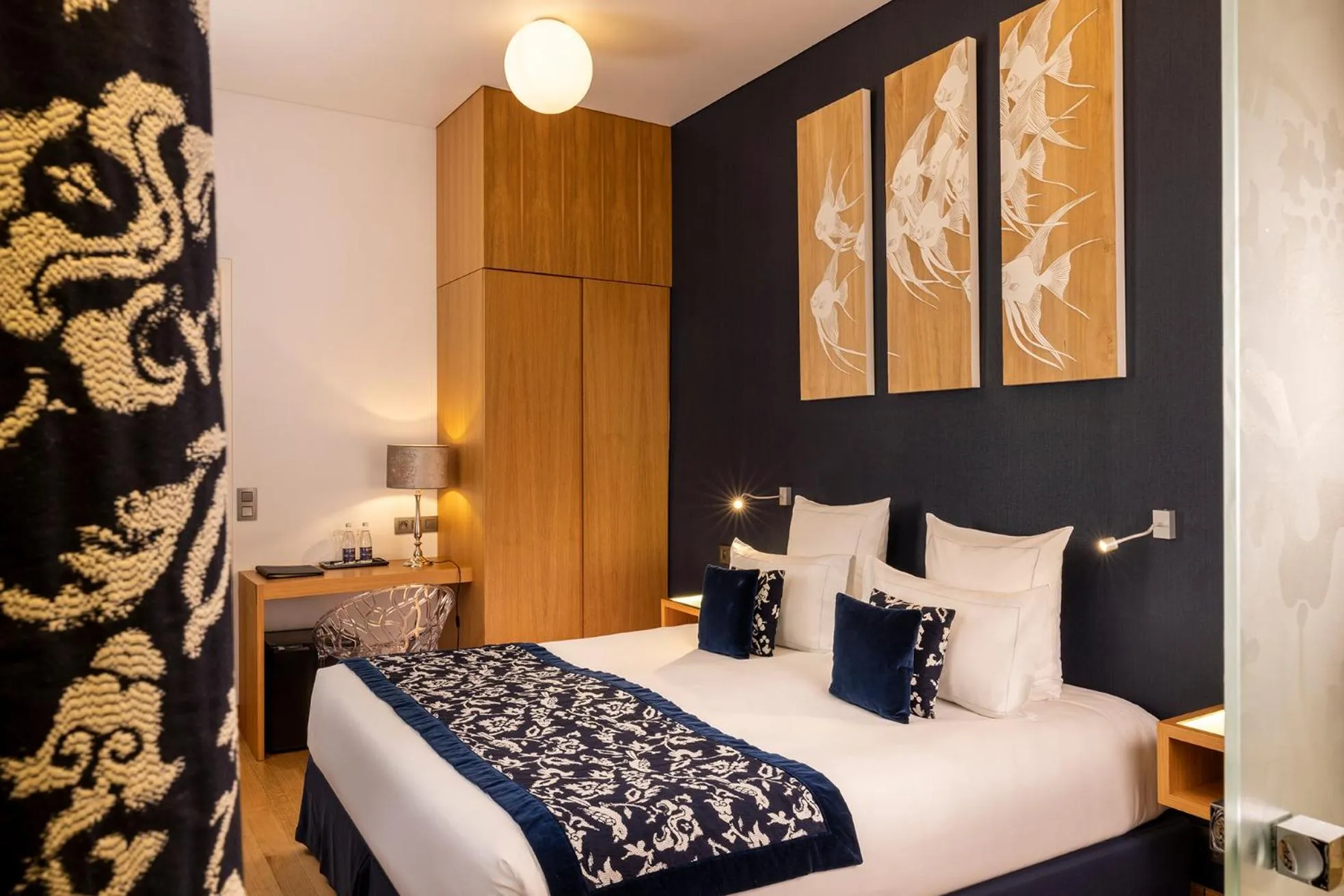 Bed in Hotel Pas De Calais