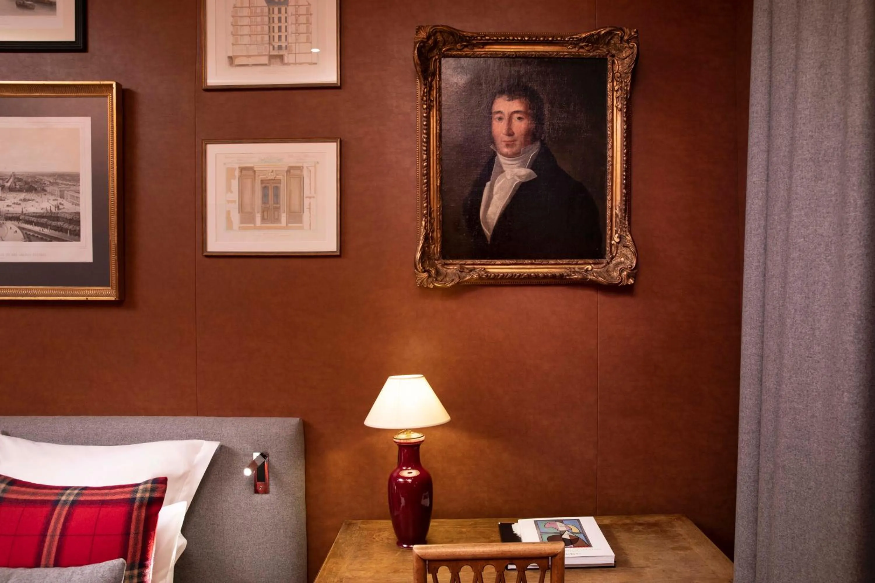 Decorative detail in Hotel Pas De Calais