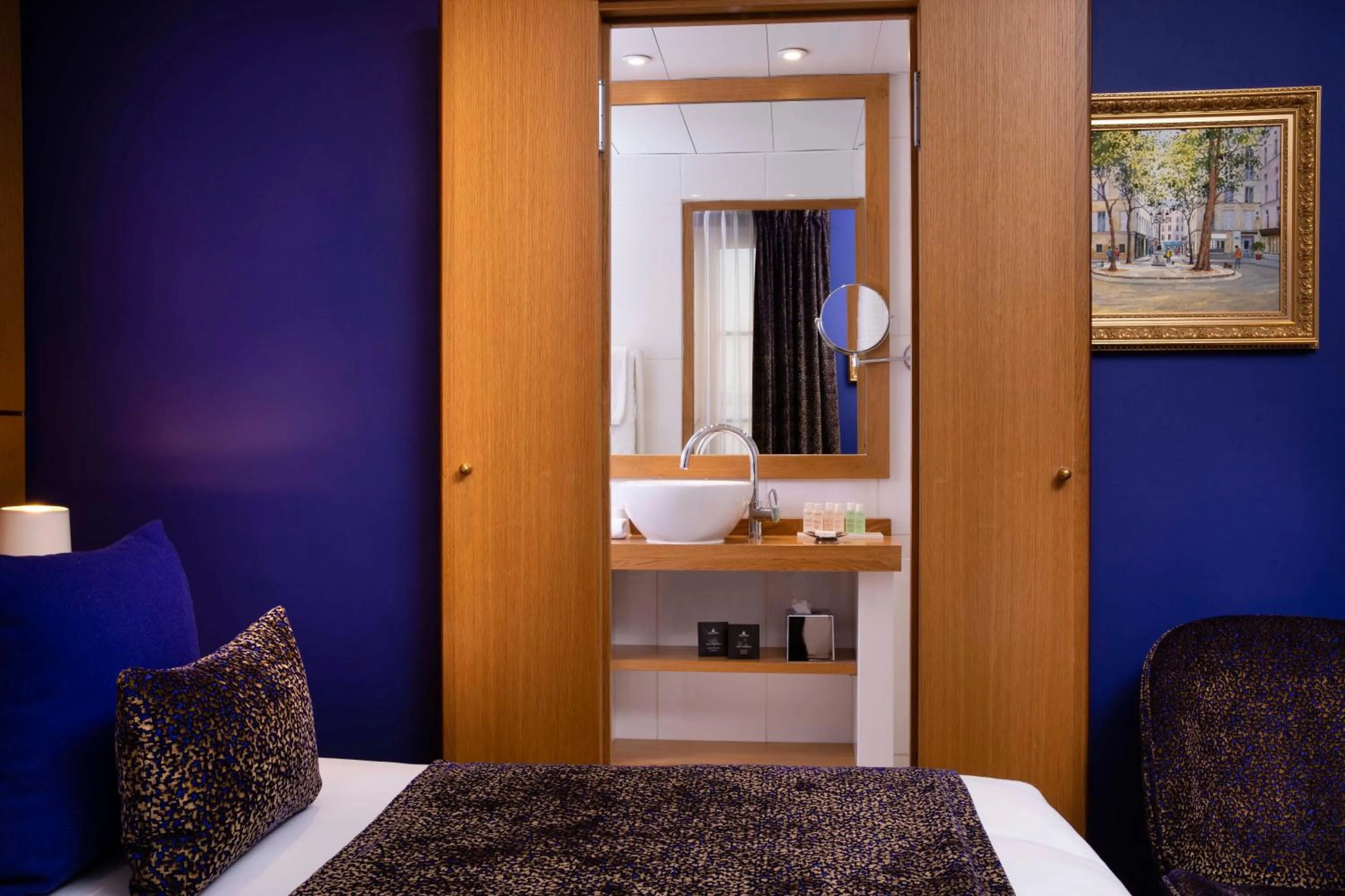 Bed in Hotel Pas De Calais