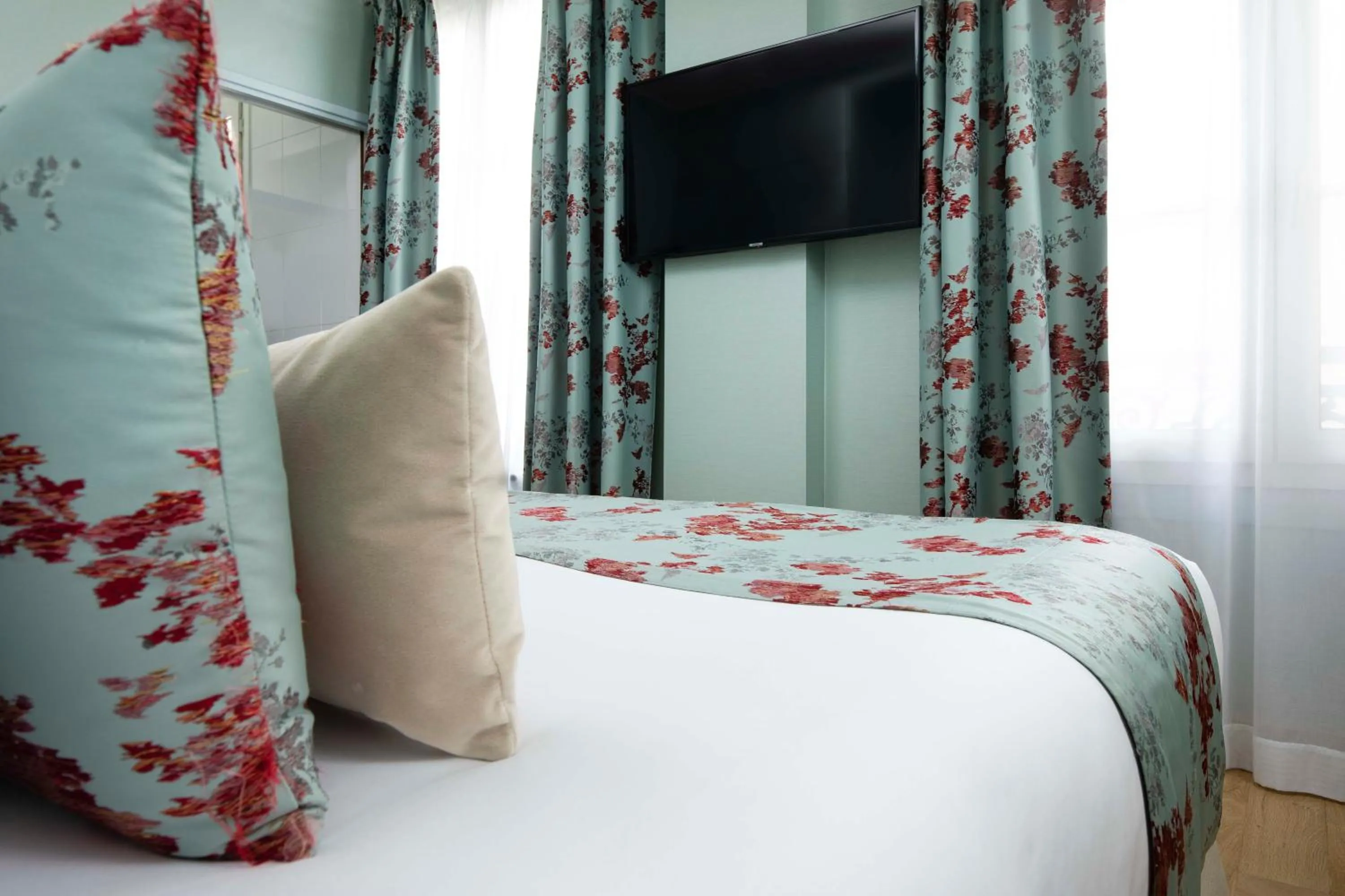 Bed in Hotel Pas De Calais