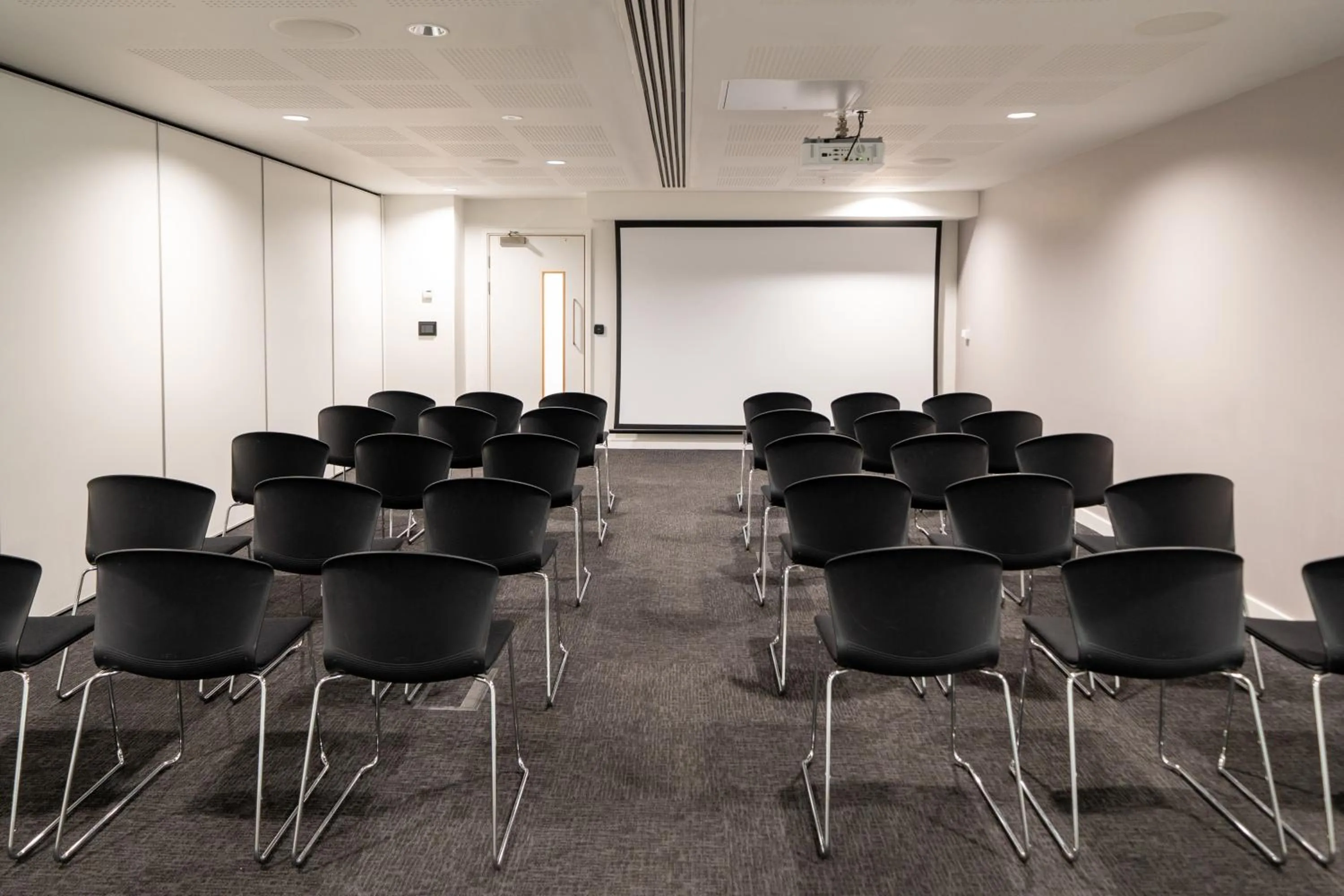 Meeting/conference room in INNSiDE by Meliá Newcastle