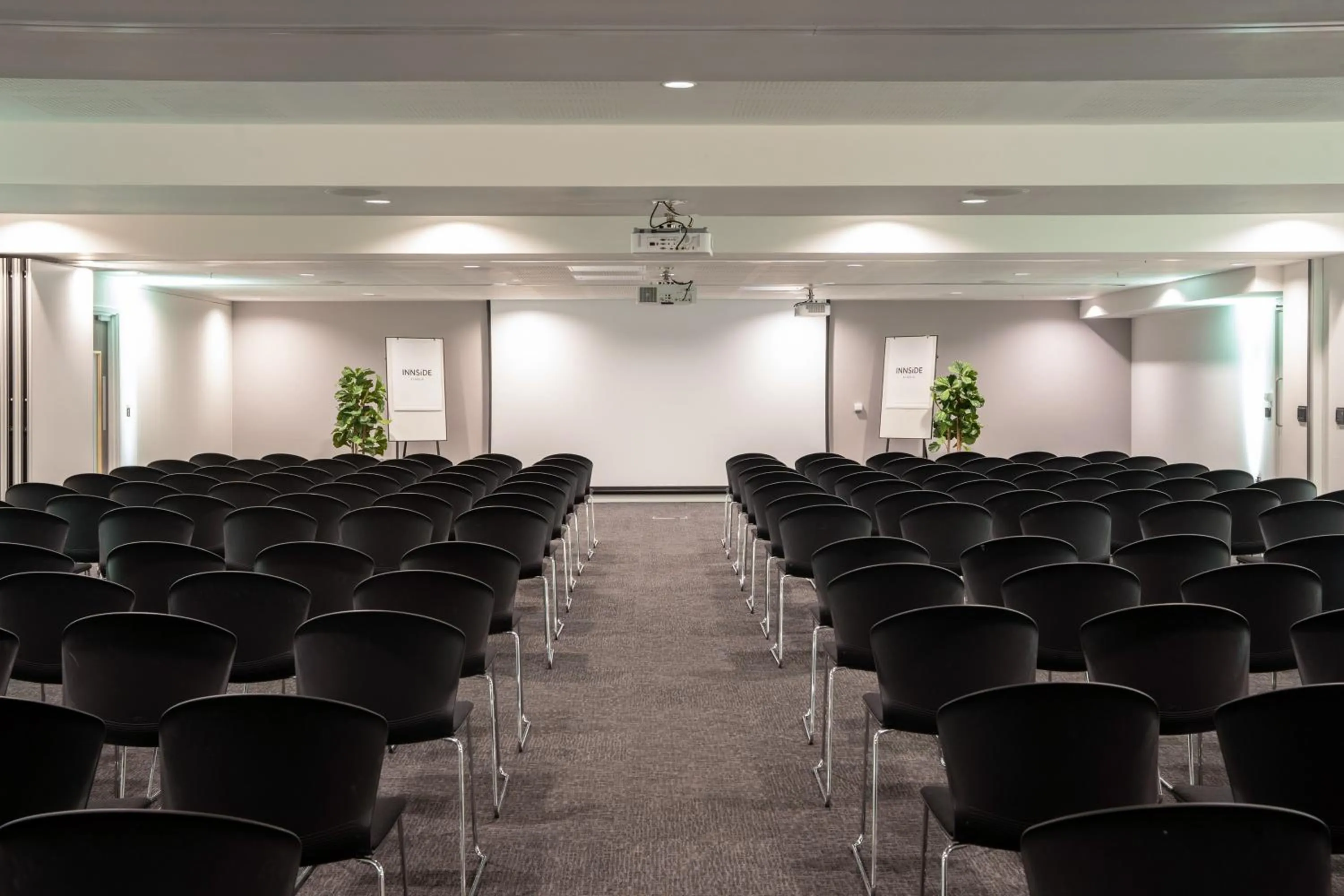 Meeting/conference room in INNSiDE by Meliá Newcastle