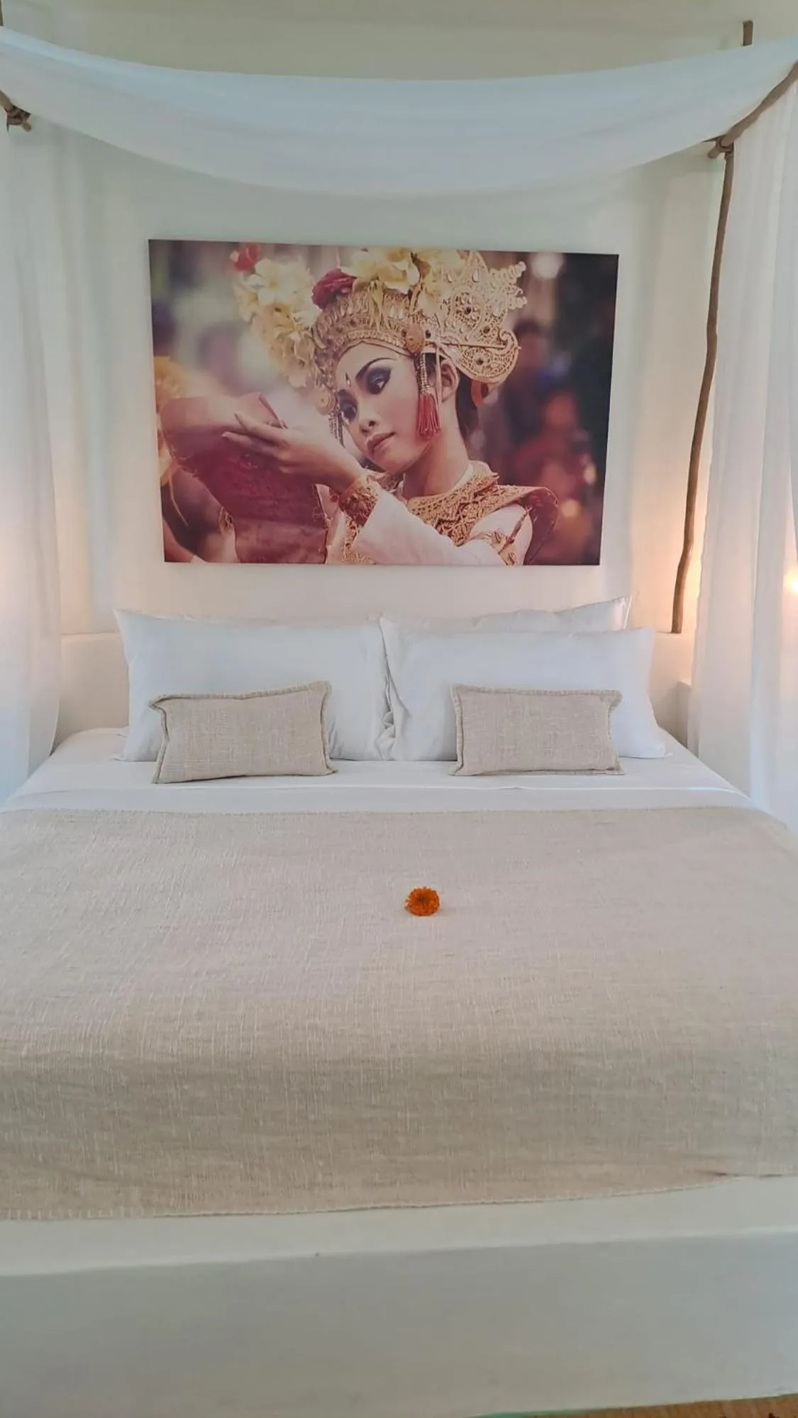 Bedroom, Bed in Canggu Boutique Art Hotel