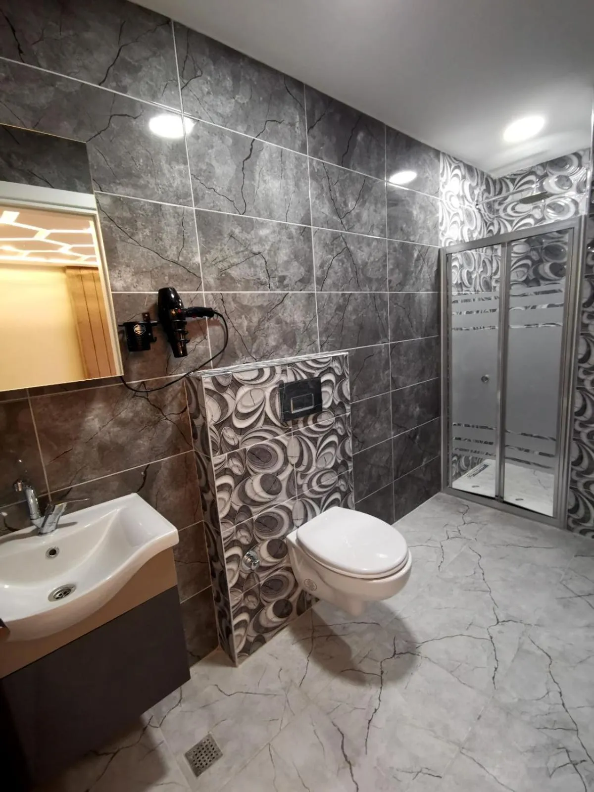 Shower in Blueway Hotel Istanbul Bakırköy City Center