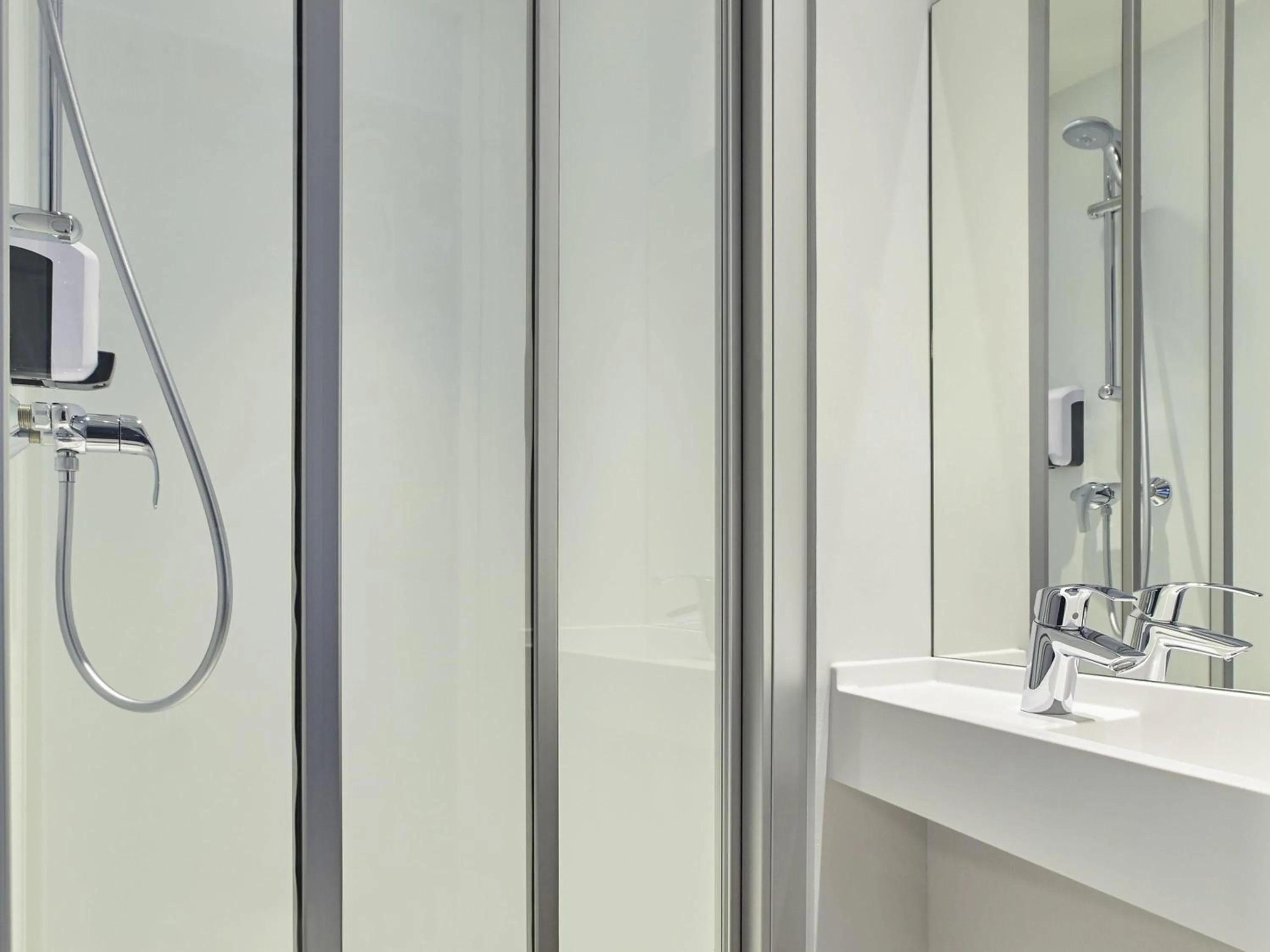 Bedroom in hotelF1 Amiens Est