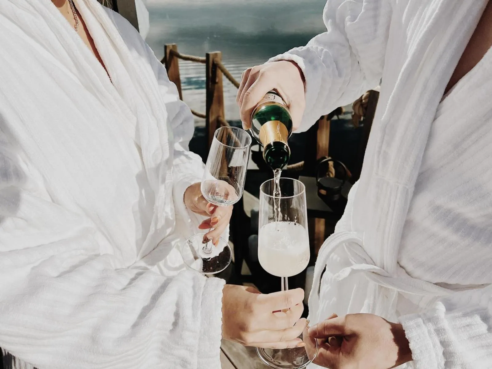 People in Lake Hotel Lehmonkärki - Haasi Mirror Houses