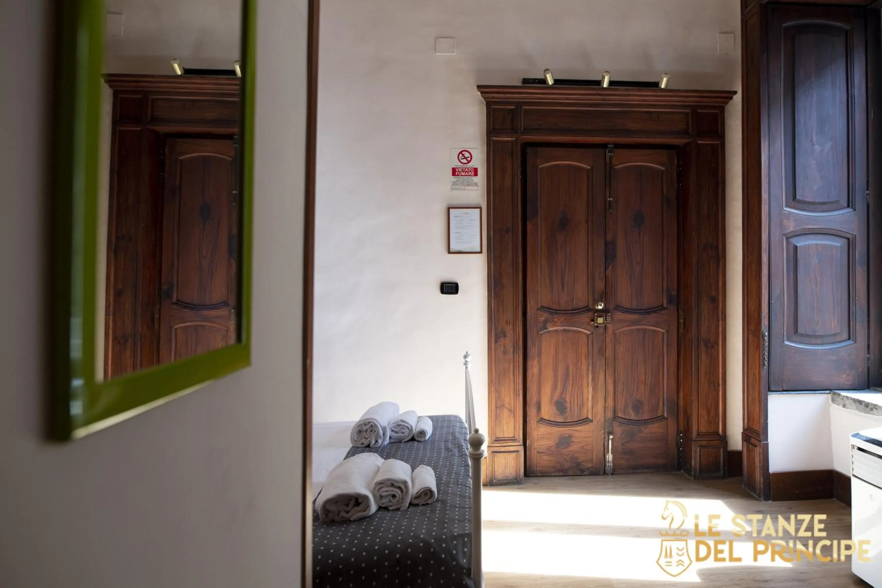 Photo of the whole room in Le Stanze del Principe