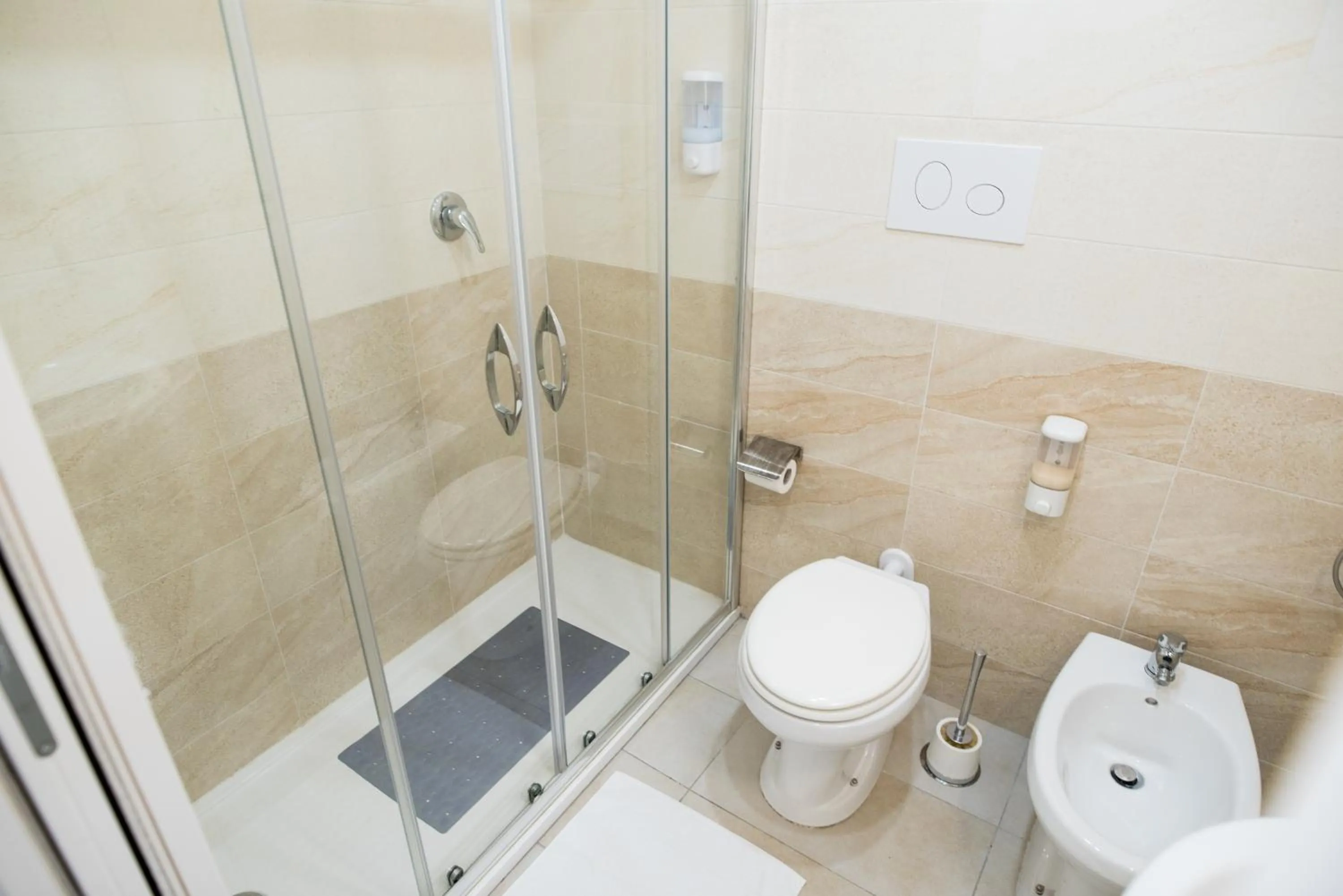 Shower in Le Stanze del Principe