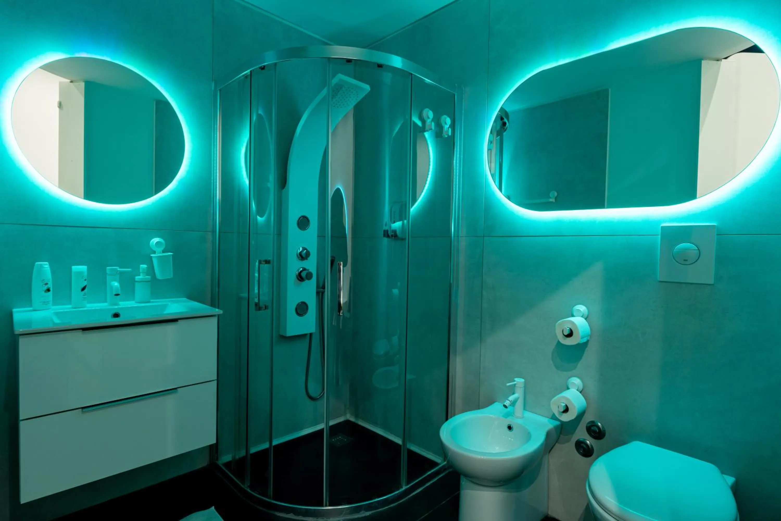 Shower in Skyhouse Duomo