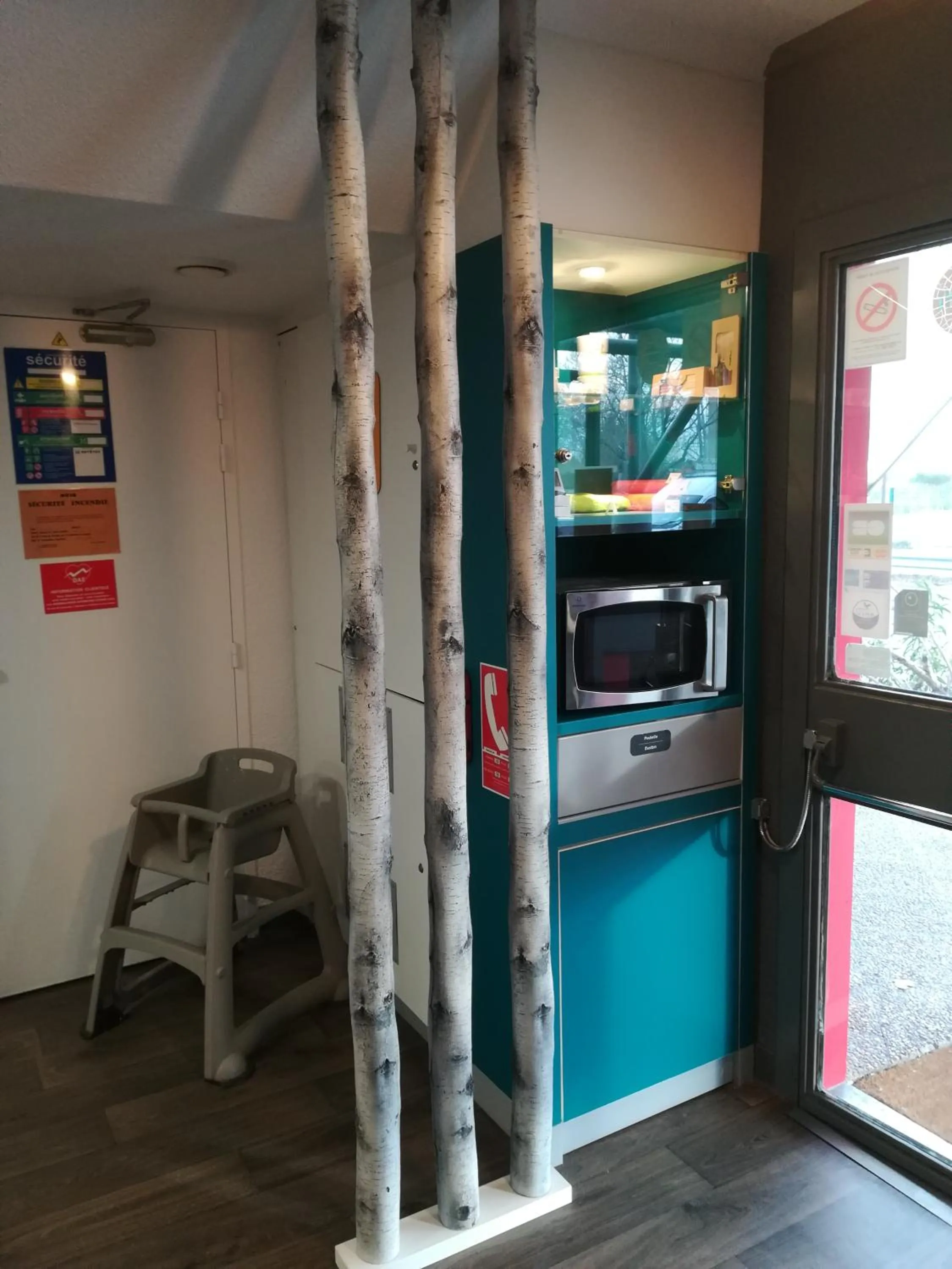 Lobby or reception in hotelF1 Avignon Centre Courtine gare TGV