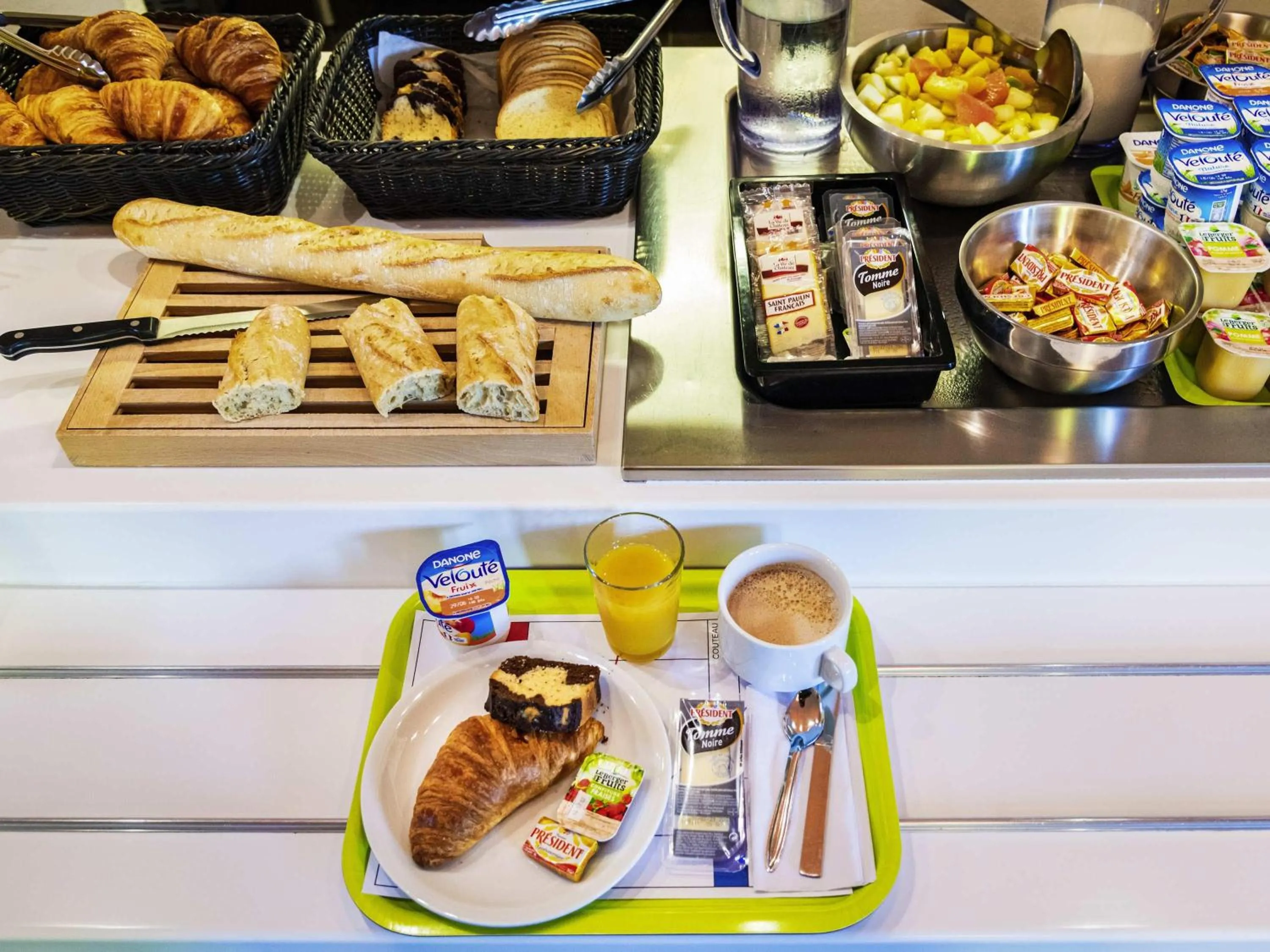 Property building in ibis budget Orange Centre