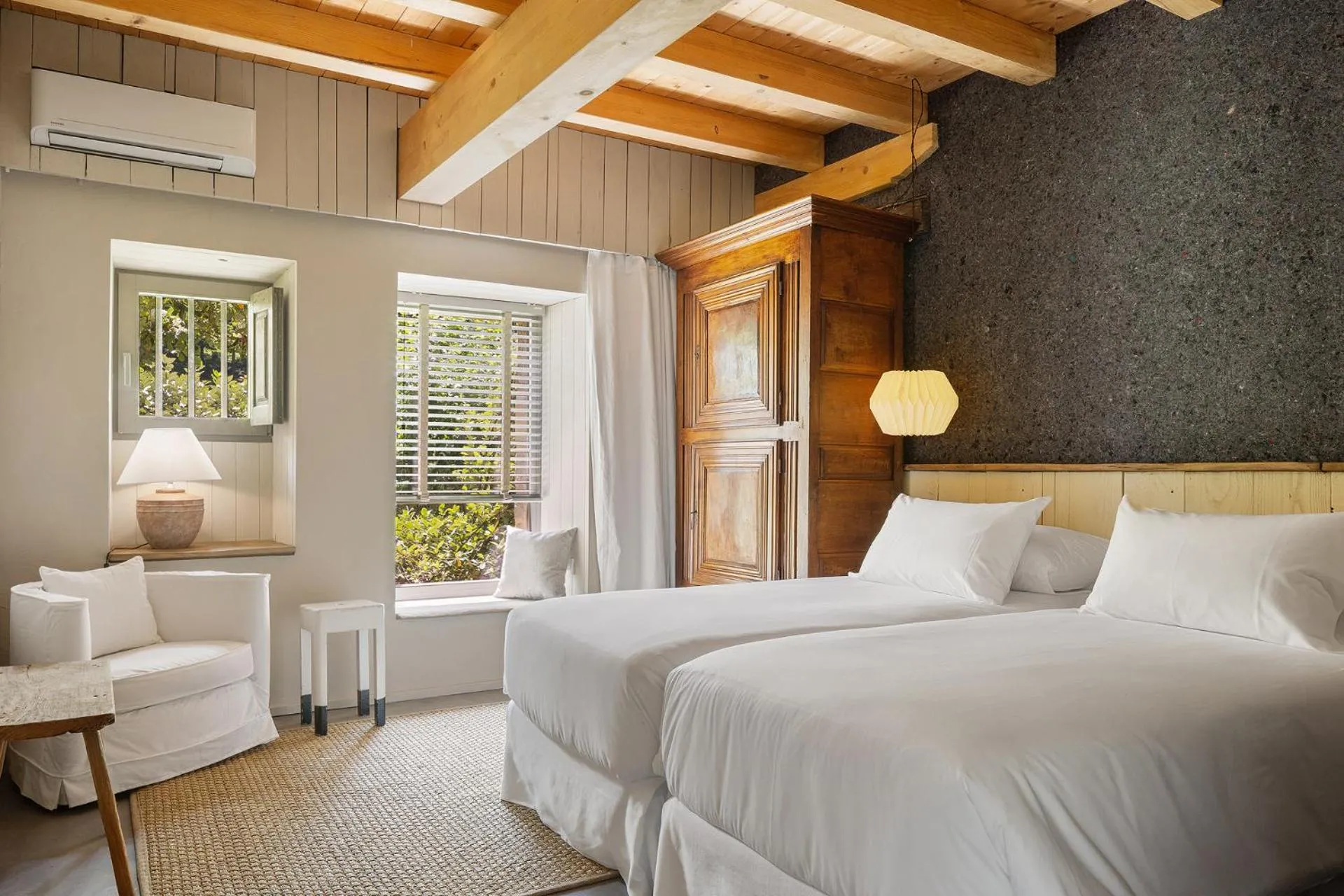 Bedroom, Bed in OAR Cottage
