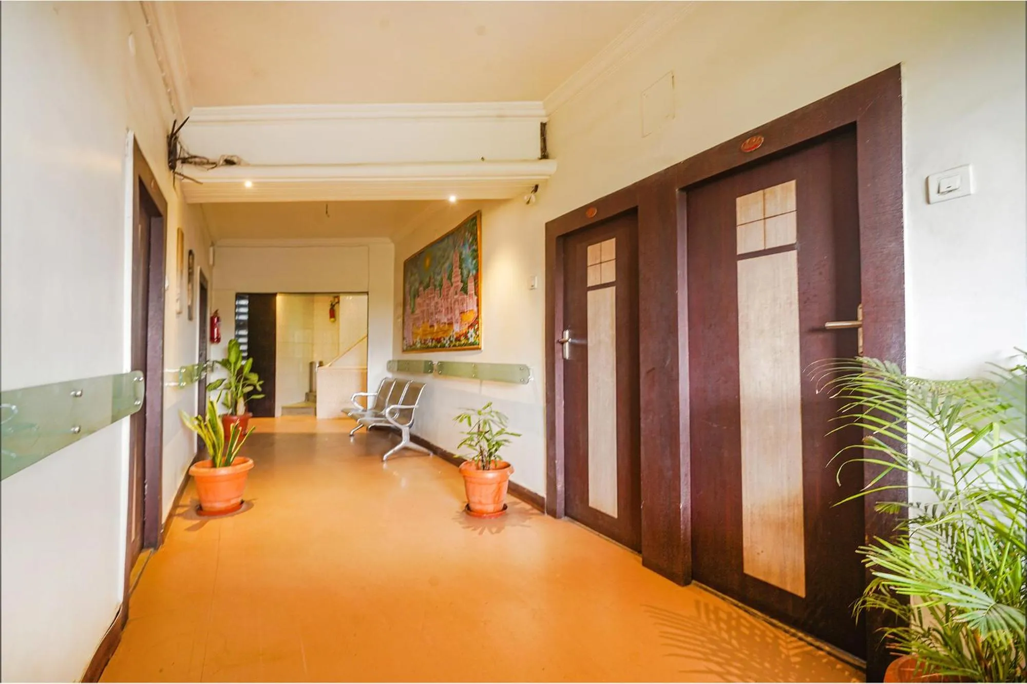Lobby or reception in FabHotel Shravan - Nr Eternity Mall