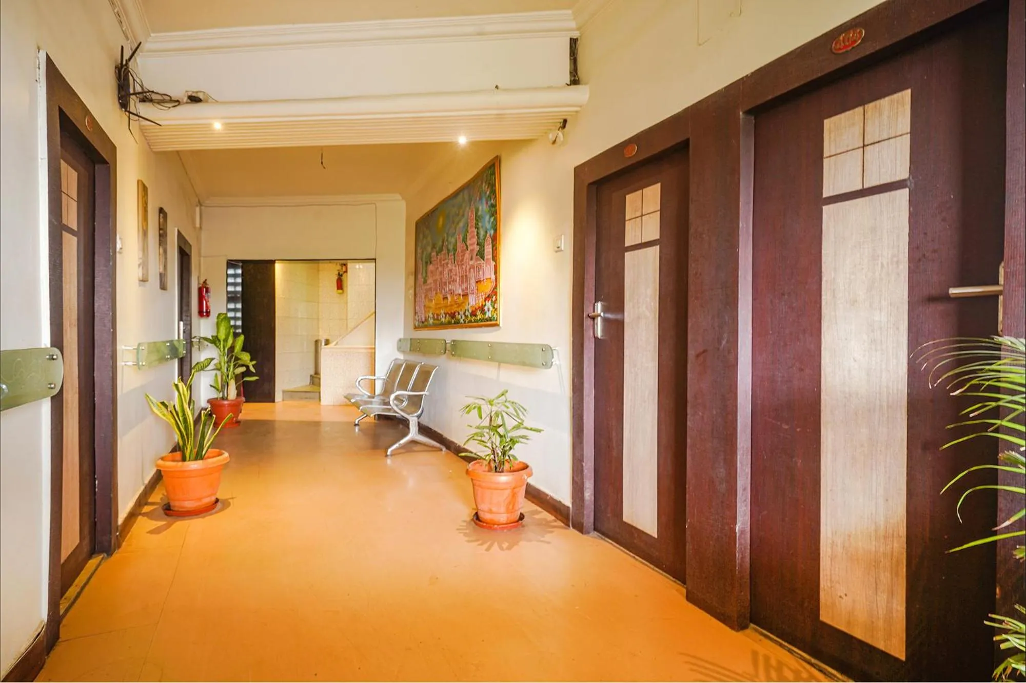 Lobby or reception in FabHotel Shravan - Nr Eternity Mall
