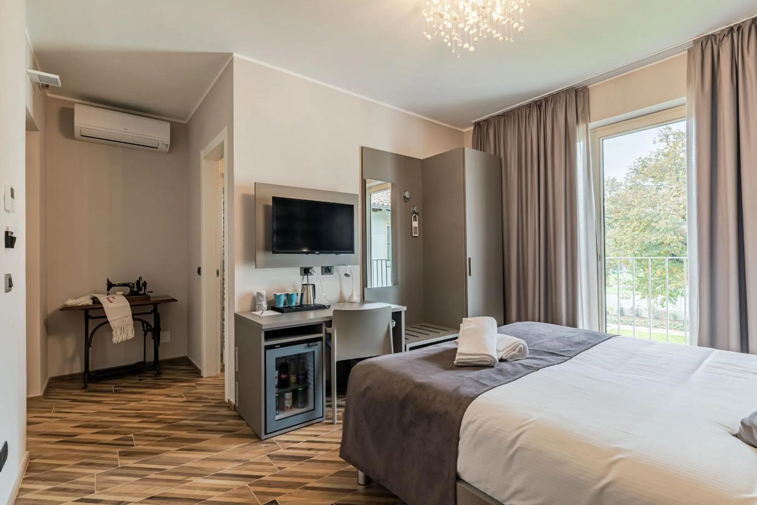 Coffee/tea facilities, Bed in L'aja della Mirusina - Piedmont Resort Monferrato Langhe